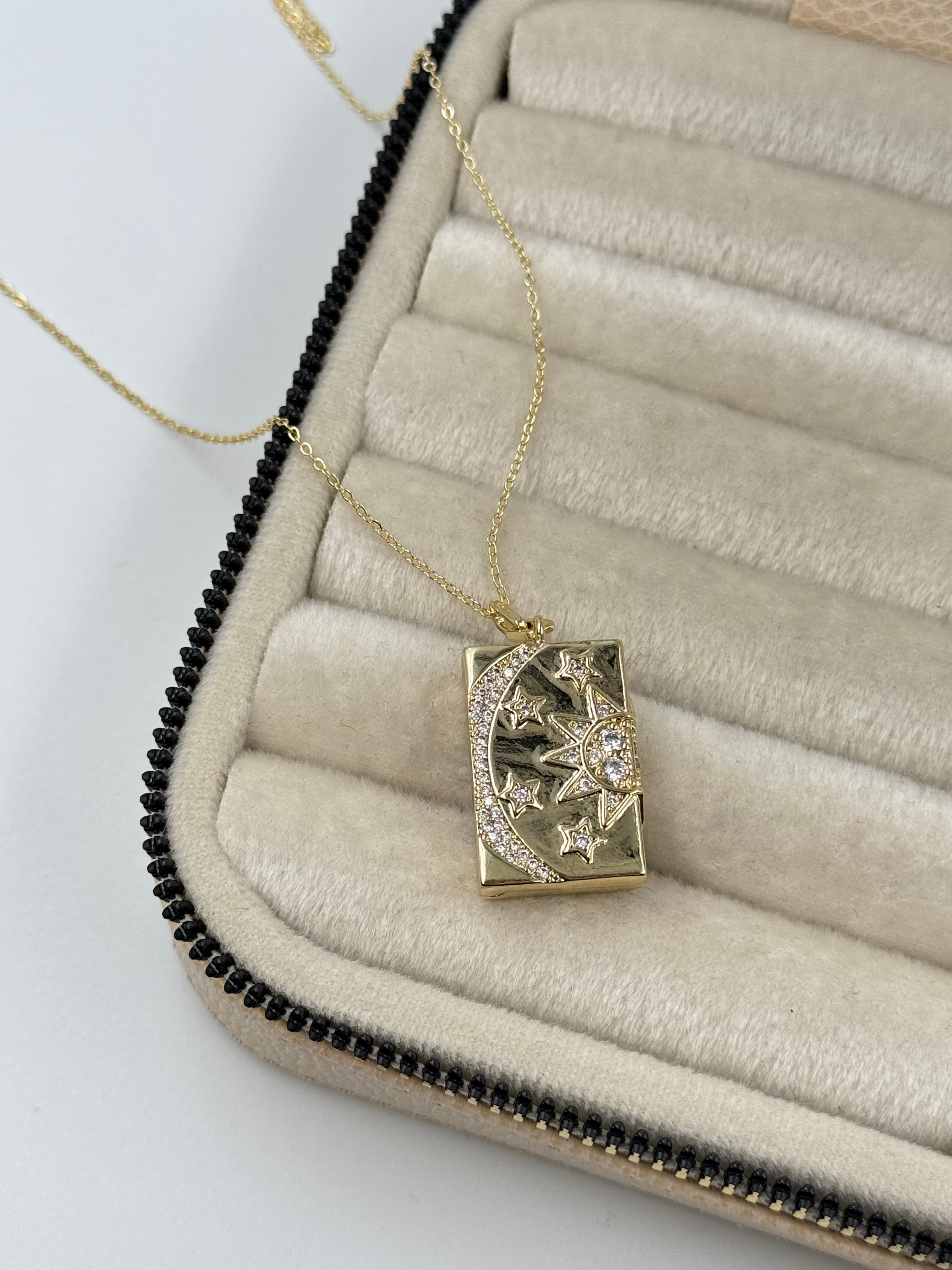 İTHAL KAPAKLI AÇILABİLİR RESİMLİKLİ TAŞLI UZUN GOLD KOLYE