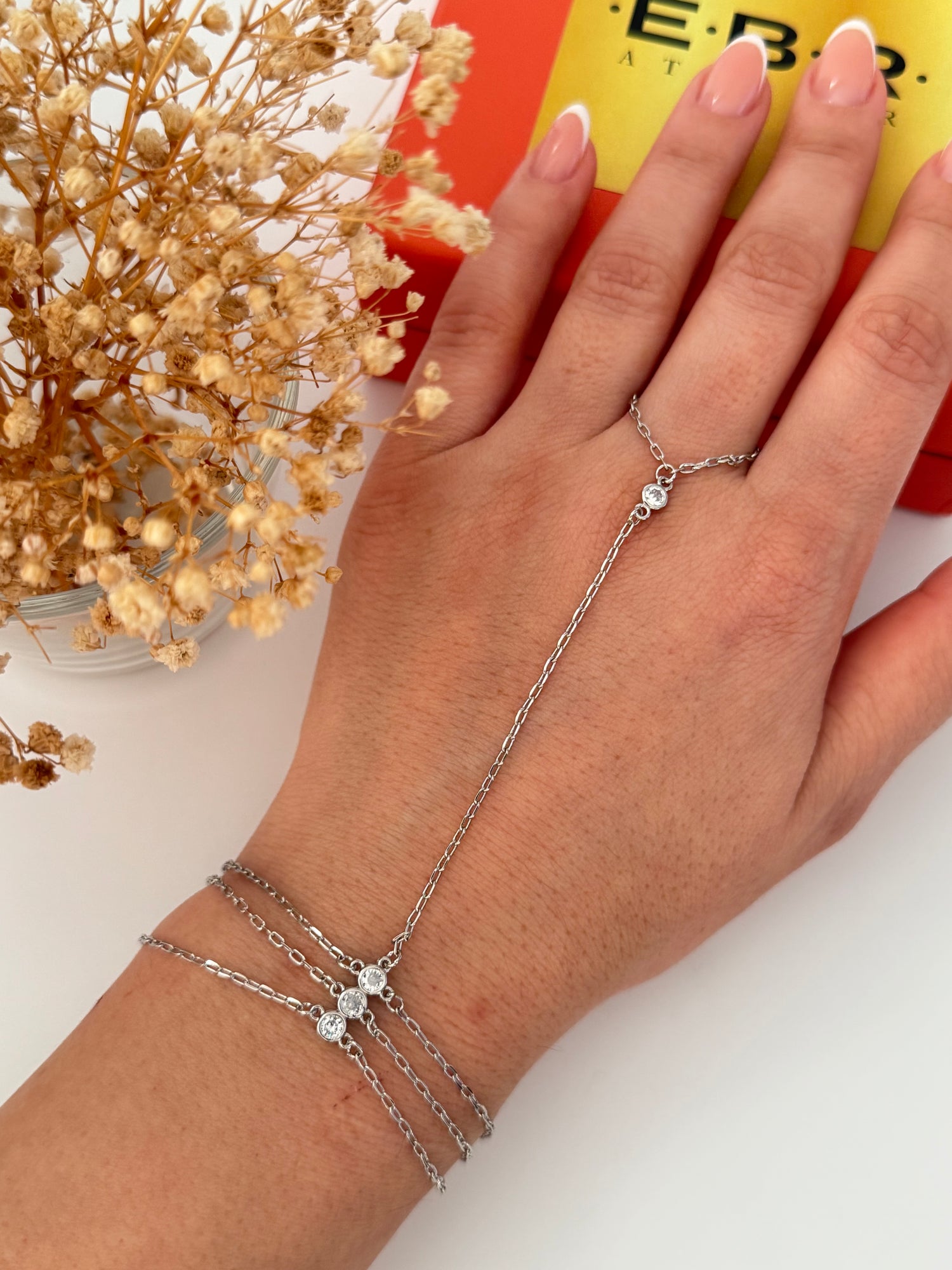 TAŞ DETAYLI SİLVER ŞAHMERAN