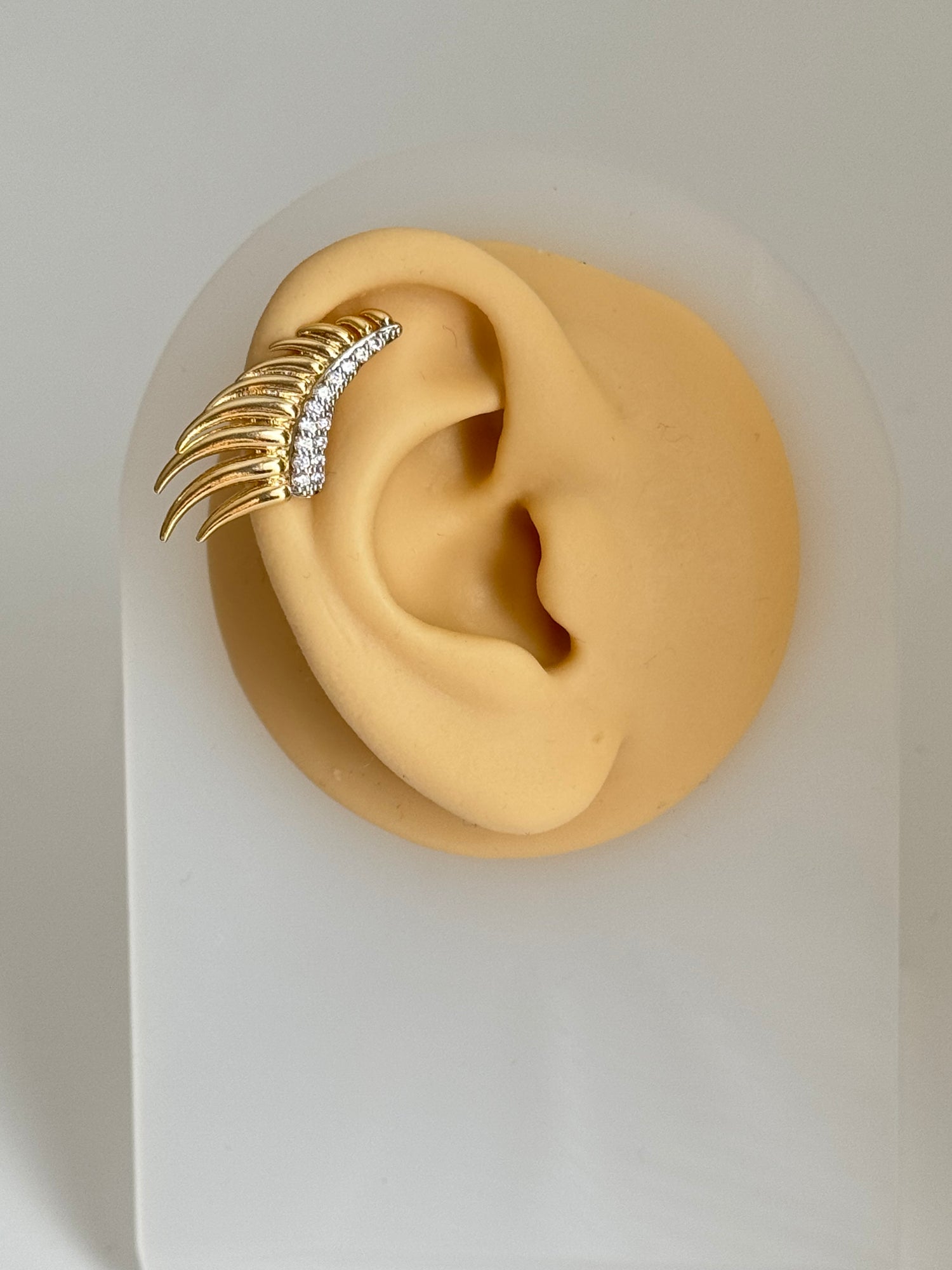 AİRA KANAT MODELLİ İĞNELİ KIKIRDAK KÜPE EARCUFF