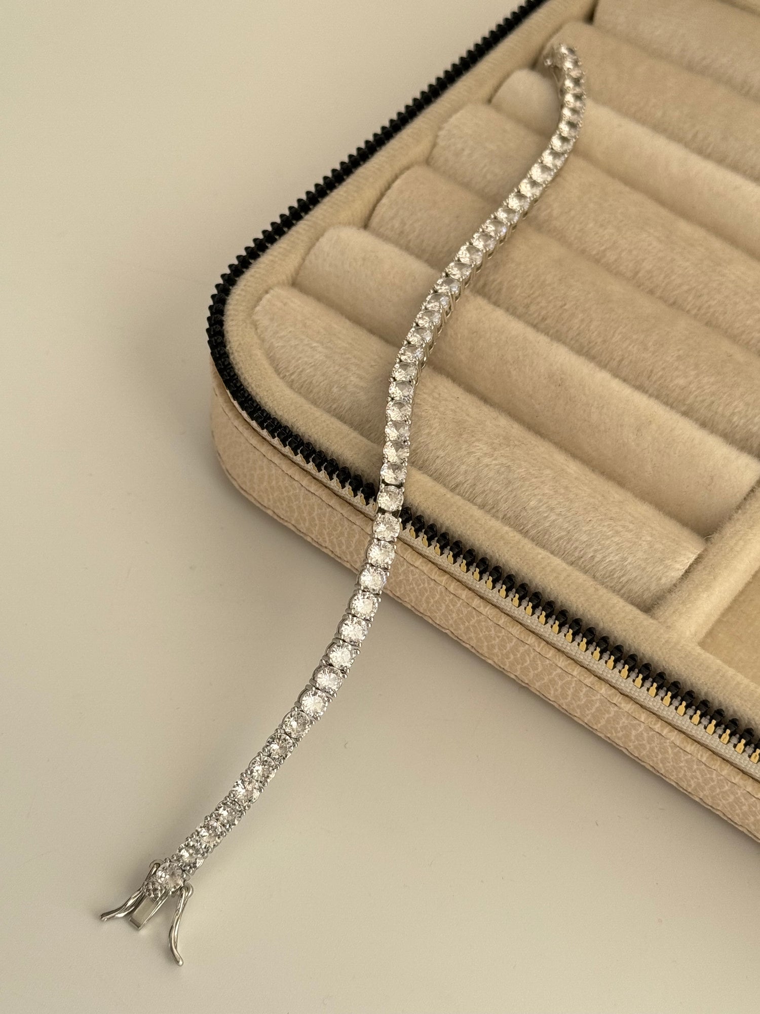 İTHAL ZİRKON TAŞLI DÖKÜM SU YOLU BİLEKLİK