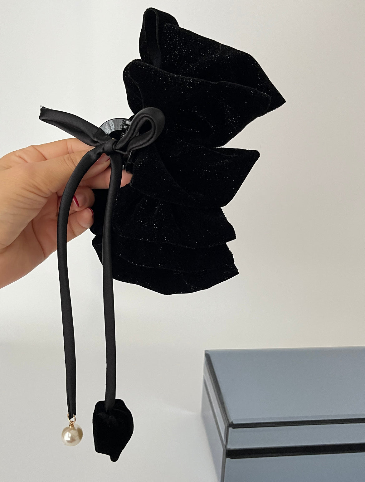 İTHAL SİYAH KADİFE MANDAL TOKA