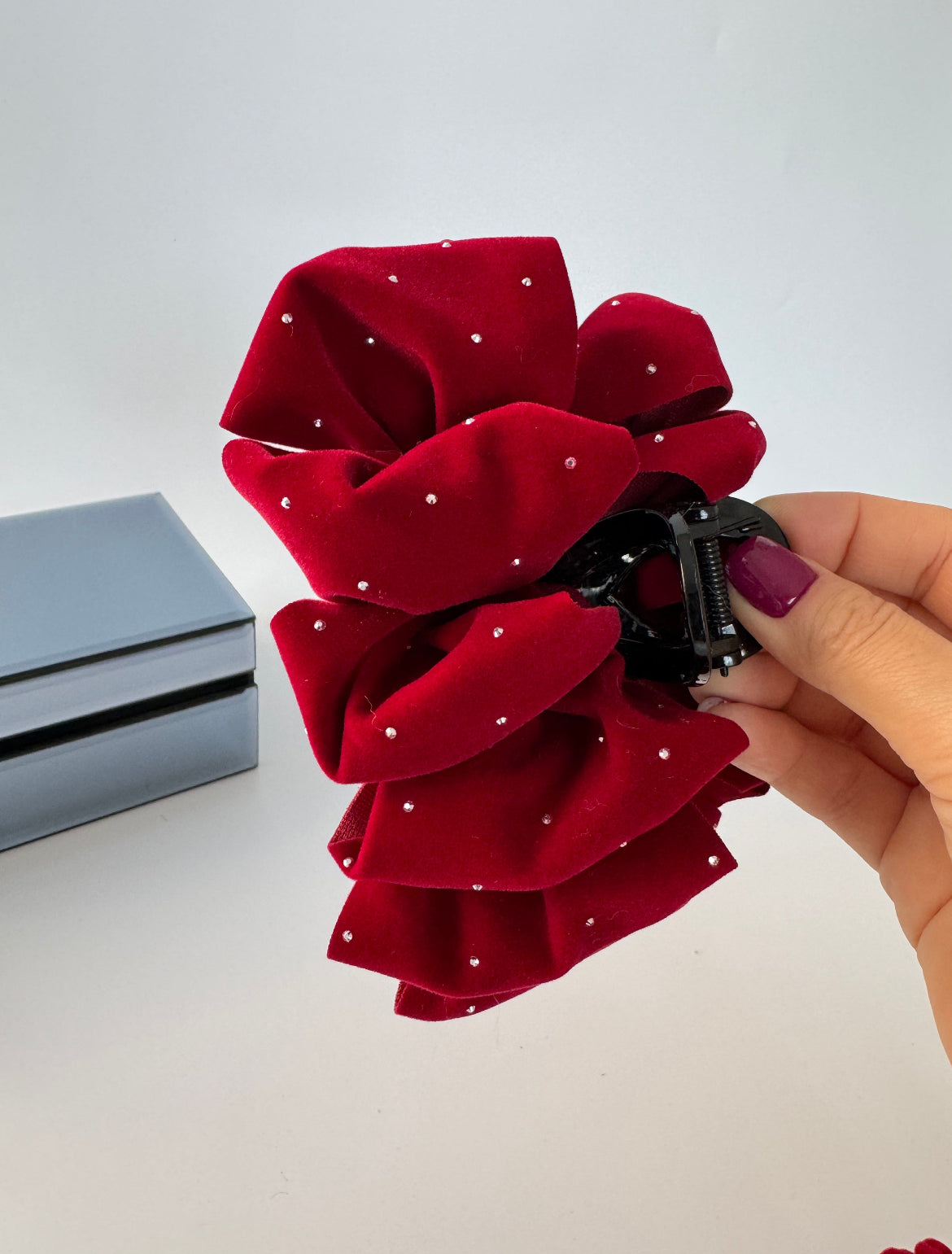 İTHAL KIRMIZI KADİFE MANDAL TOKA