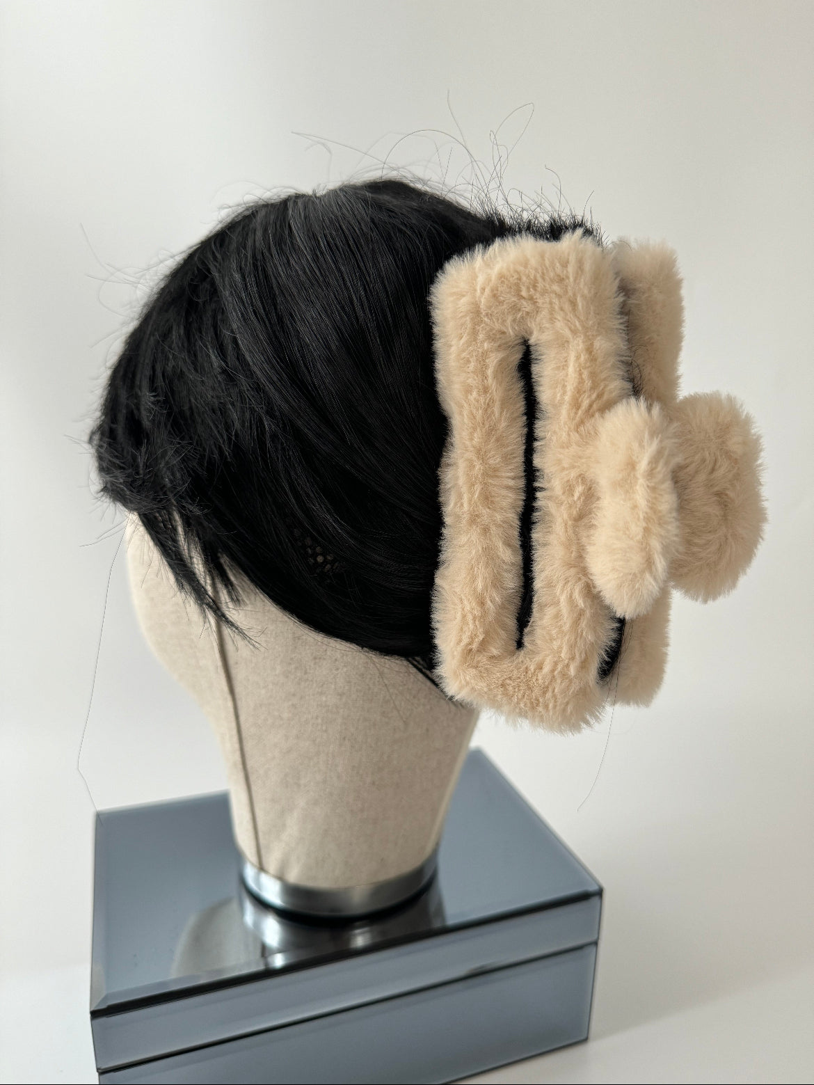 İTHAL KREM DİKDÖRTGEN BÜYÜK BOY PELUŞ MANDAL TOKA