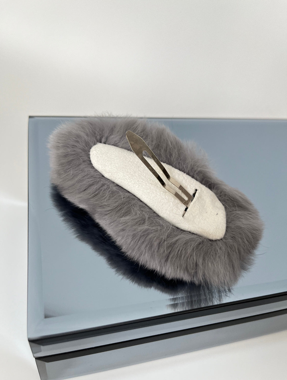 İTHAL TAVŞAN TÜYLÜ KOYU GRİ PELUŞ ÇITÇIT TOKA