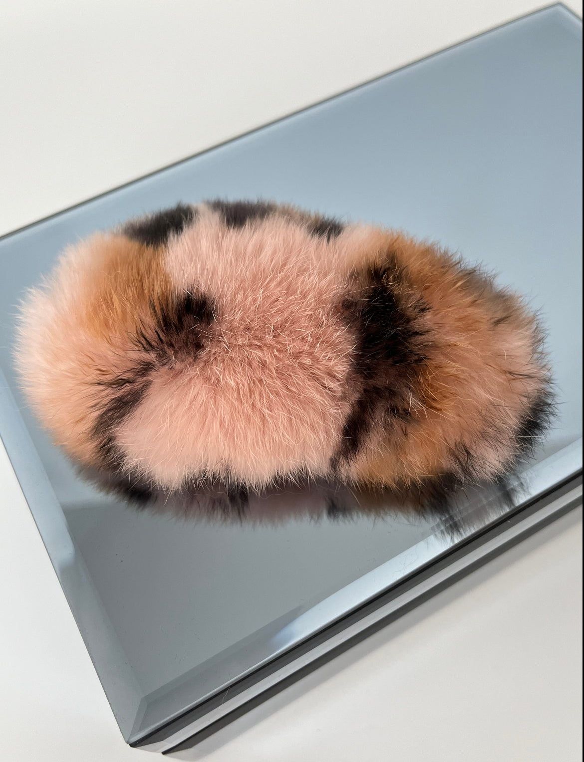 İTHAL TAVŞAN TÜYLÜ PEMBE LEOPARLI PELUŞ ÇITÇIT TOKA