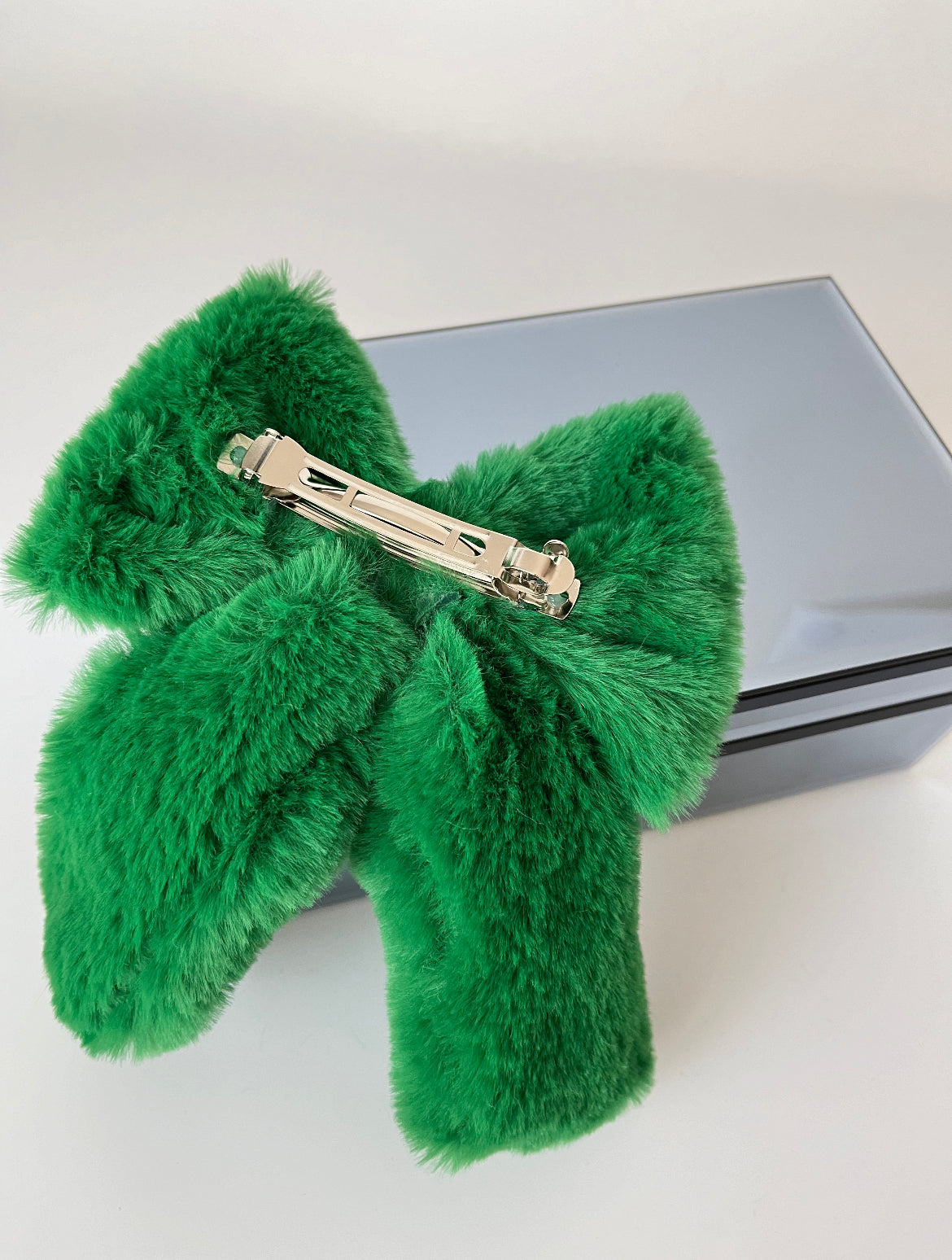 İTHAL ÇİFT KULLANIMLI ÇIKARILABİLİR TÜRBE YEŞİL PELUŞ FİYONK TOKA