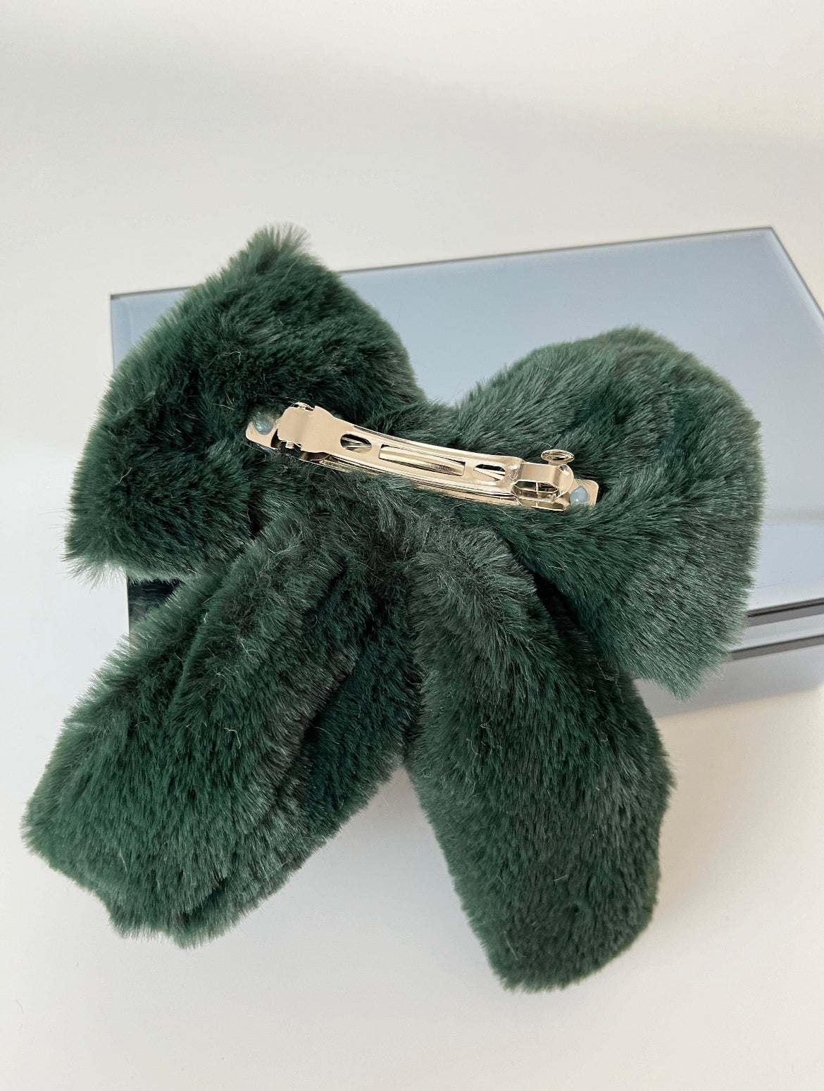 İTHAL ÇİFT KULLANIMLI ÇIKARILABİLİR ZÜMRÜT YEŞİLİ PELUŞ FİYONK TOKA