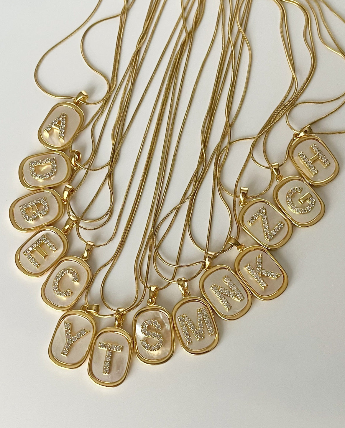 ÇELİK HARF KOLYE G