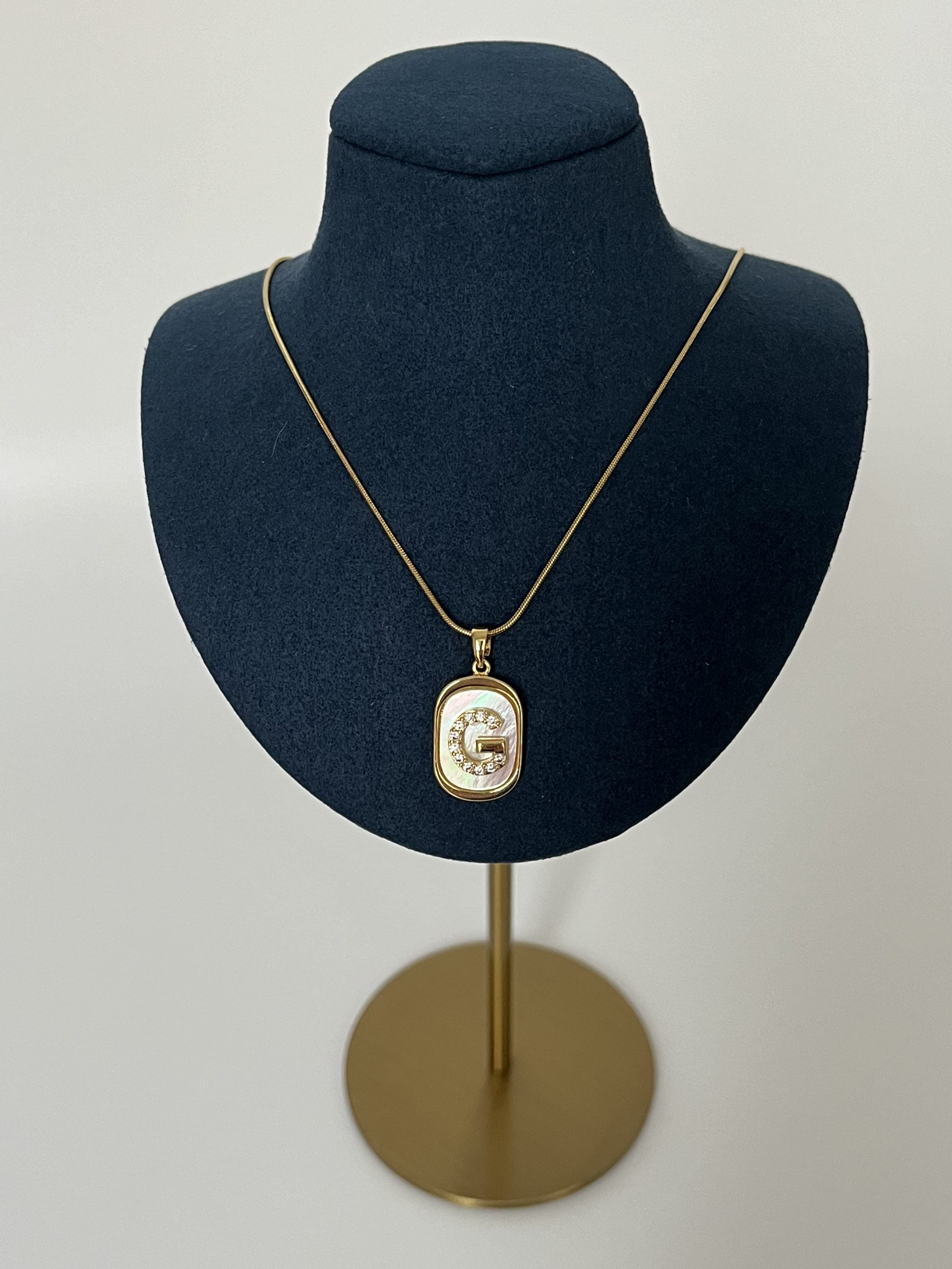 ÇELİK HARF KOLYE G