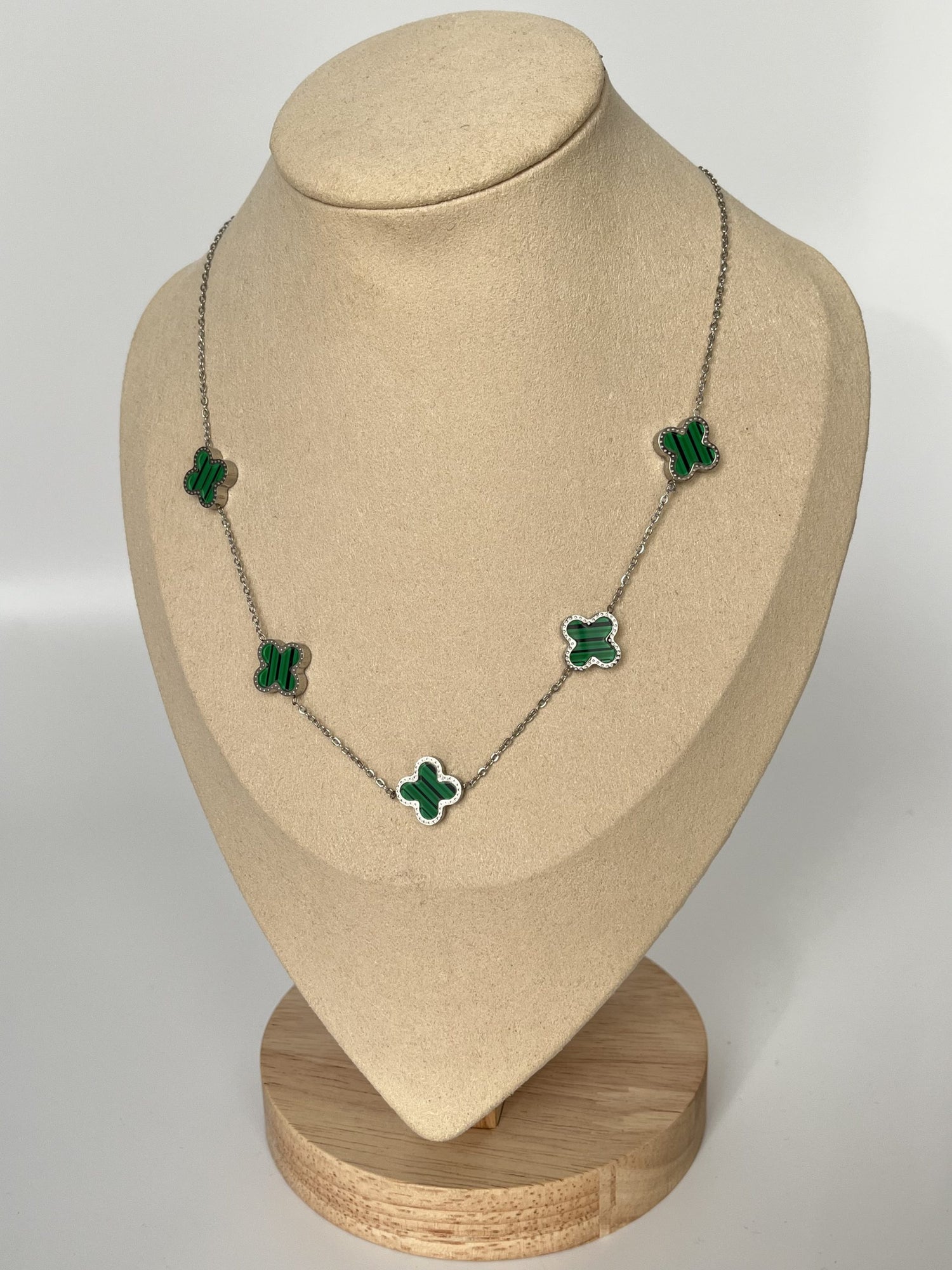 İTHAL MARKA MODEL SİLVER ÇELİK KOLYE