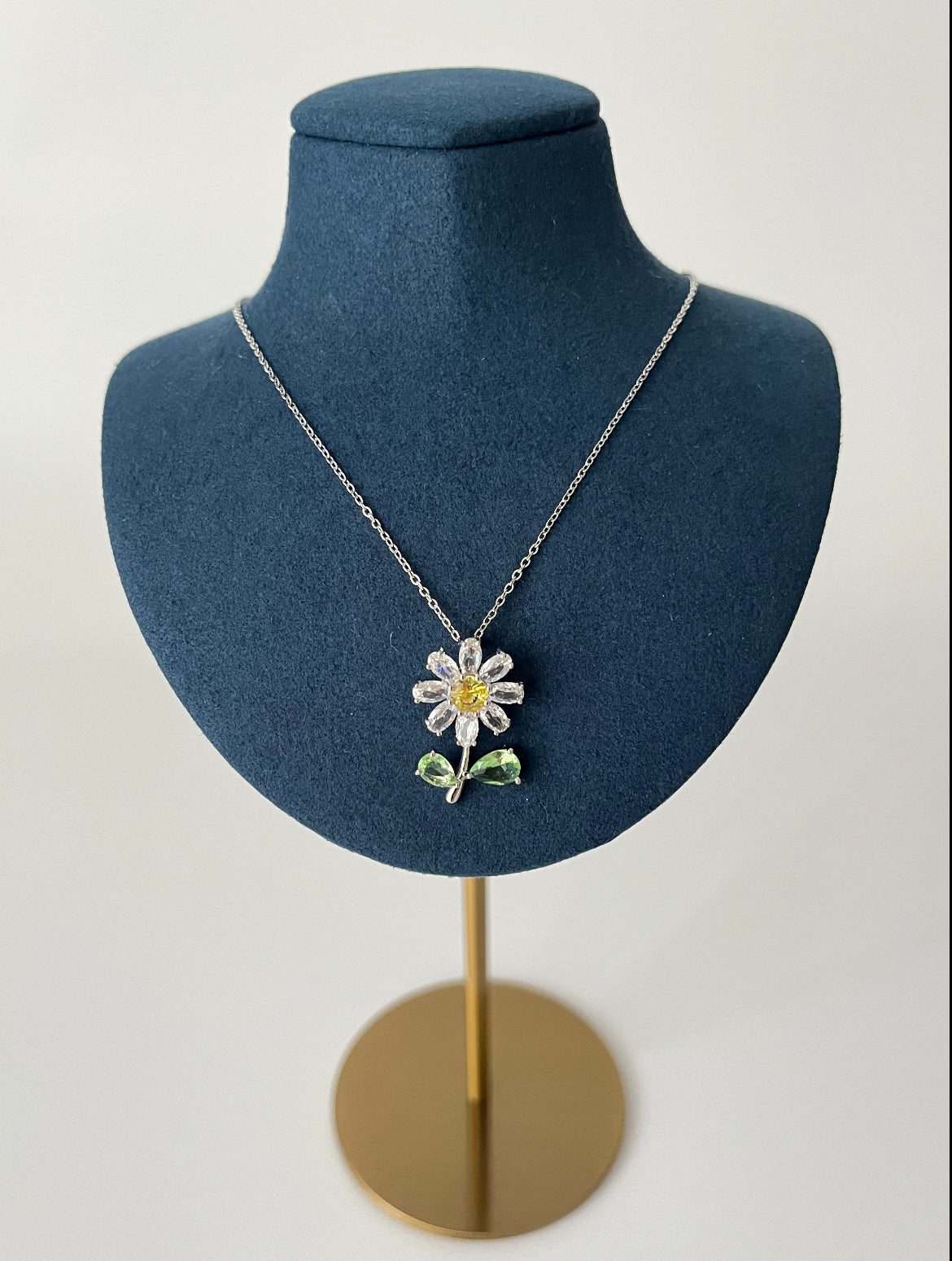 PAPATYA UÇLU SİLVER ÇELİK KOLYE