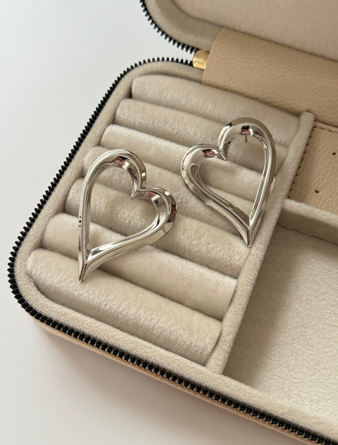 İTHAL KALP MODEL SİLVER KÜPE