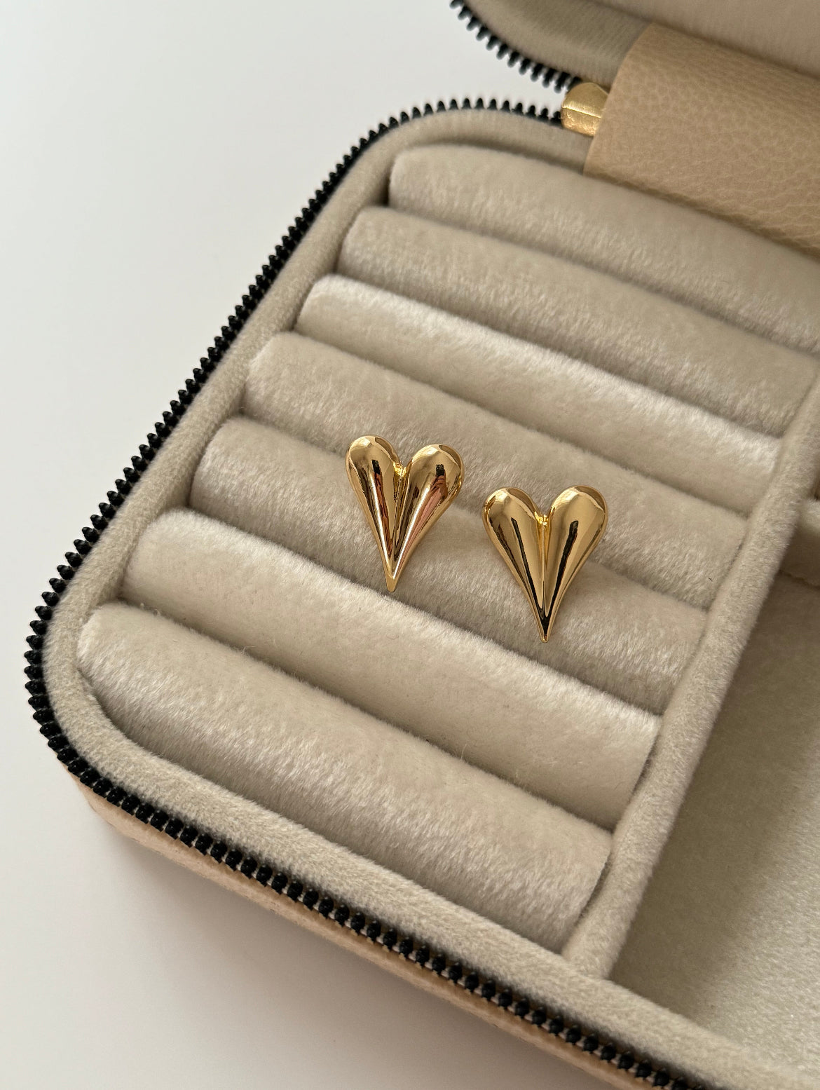 İTHAL KALP MODEL GOLD KÜPE