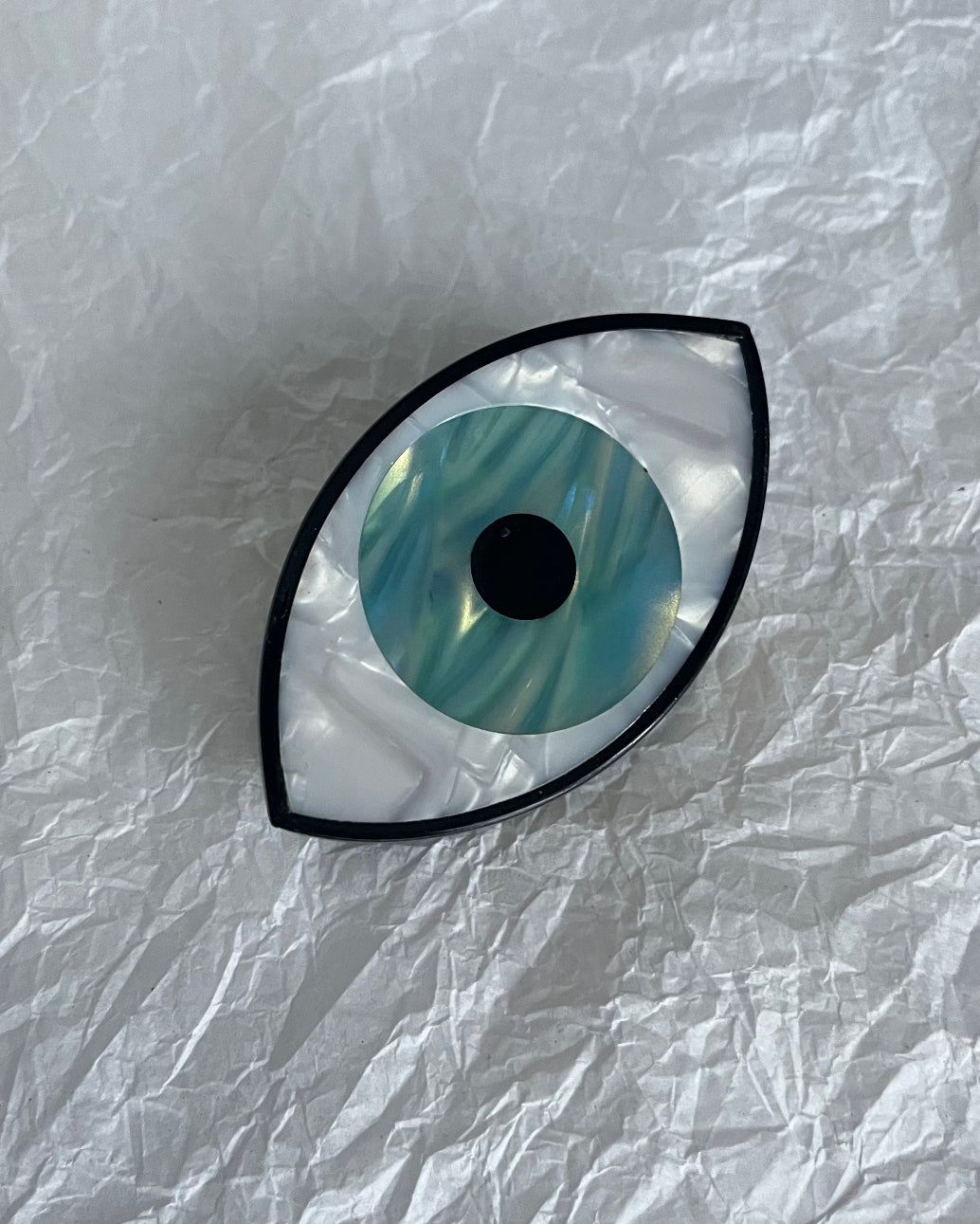 SEDEFLİ SİYAH GÖZ KEMİK METAL TOKA