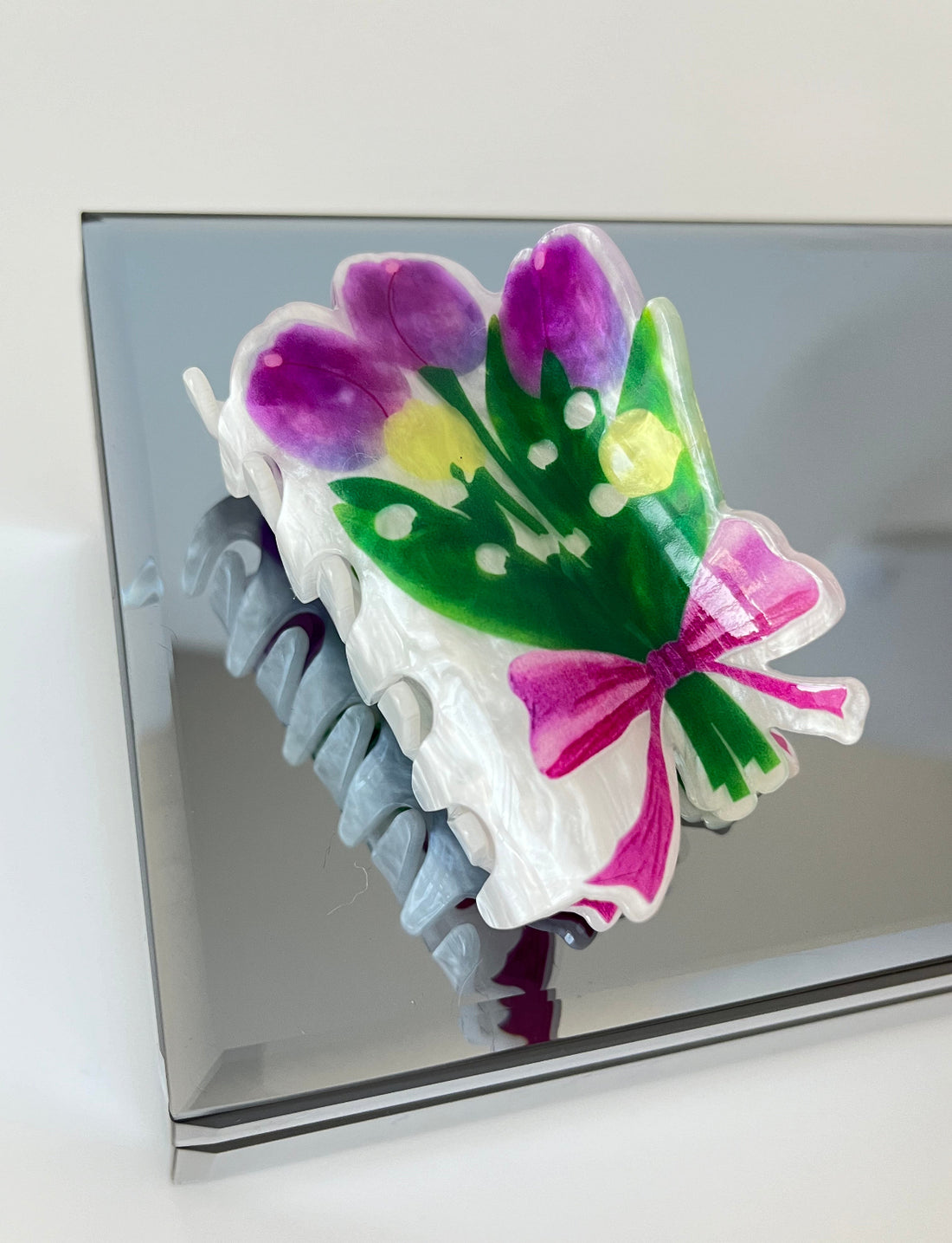 İTHAL MOR LALE ÇİÇEK BUKETİ KEMİK MANDAL TOKA