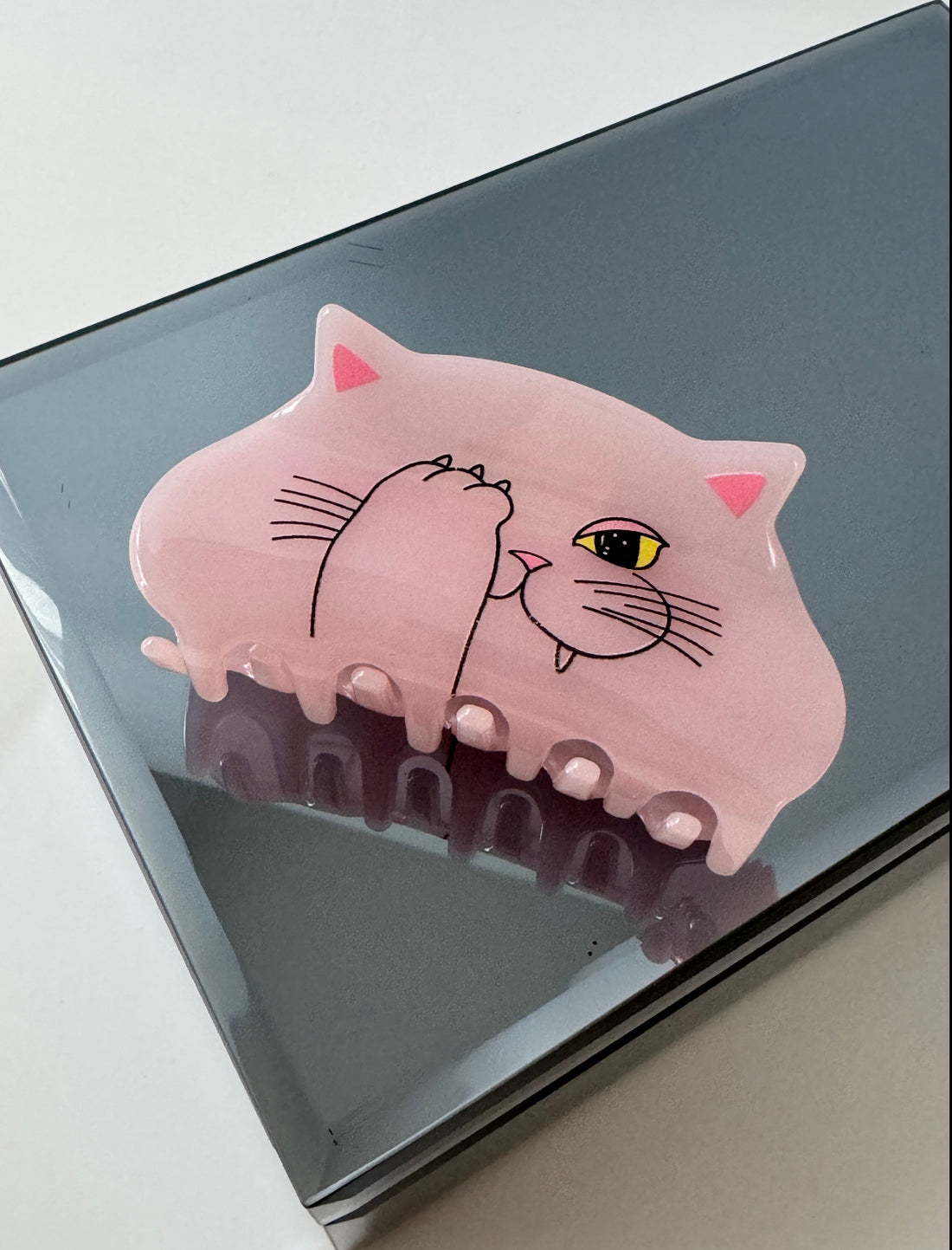 İTHAL PEMBE KEDİ DESENLİ KEMİK MANDAL TOKA