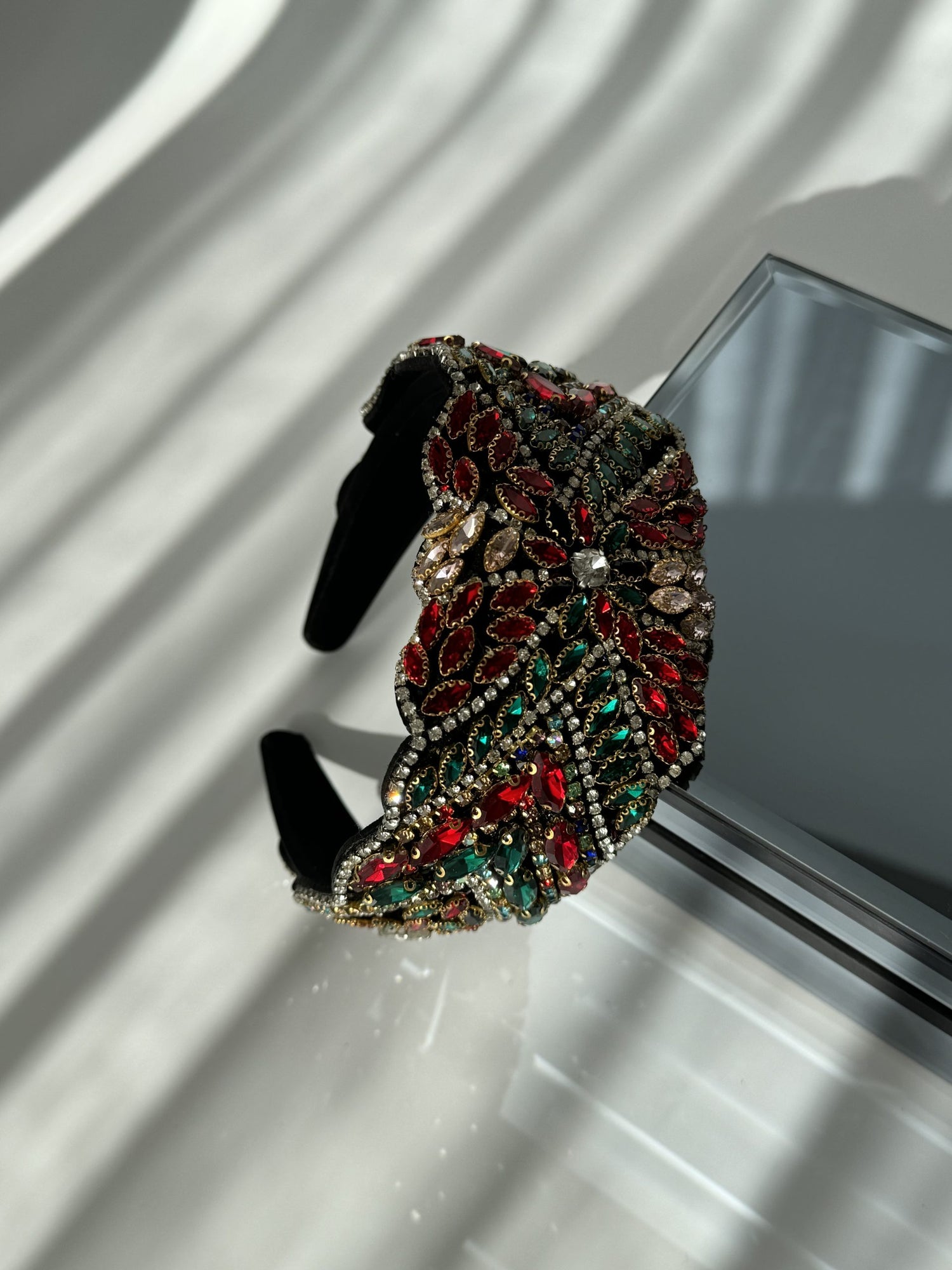 SİYARA İTHAL TASARIM SİLVER KINA TAÇ