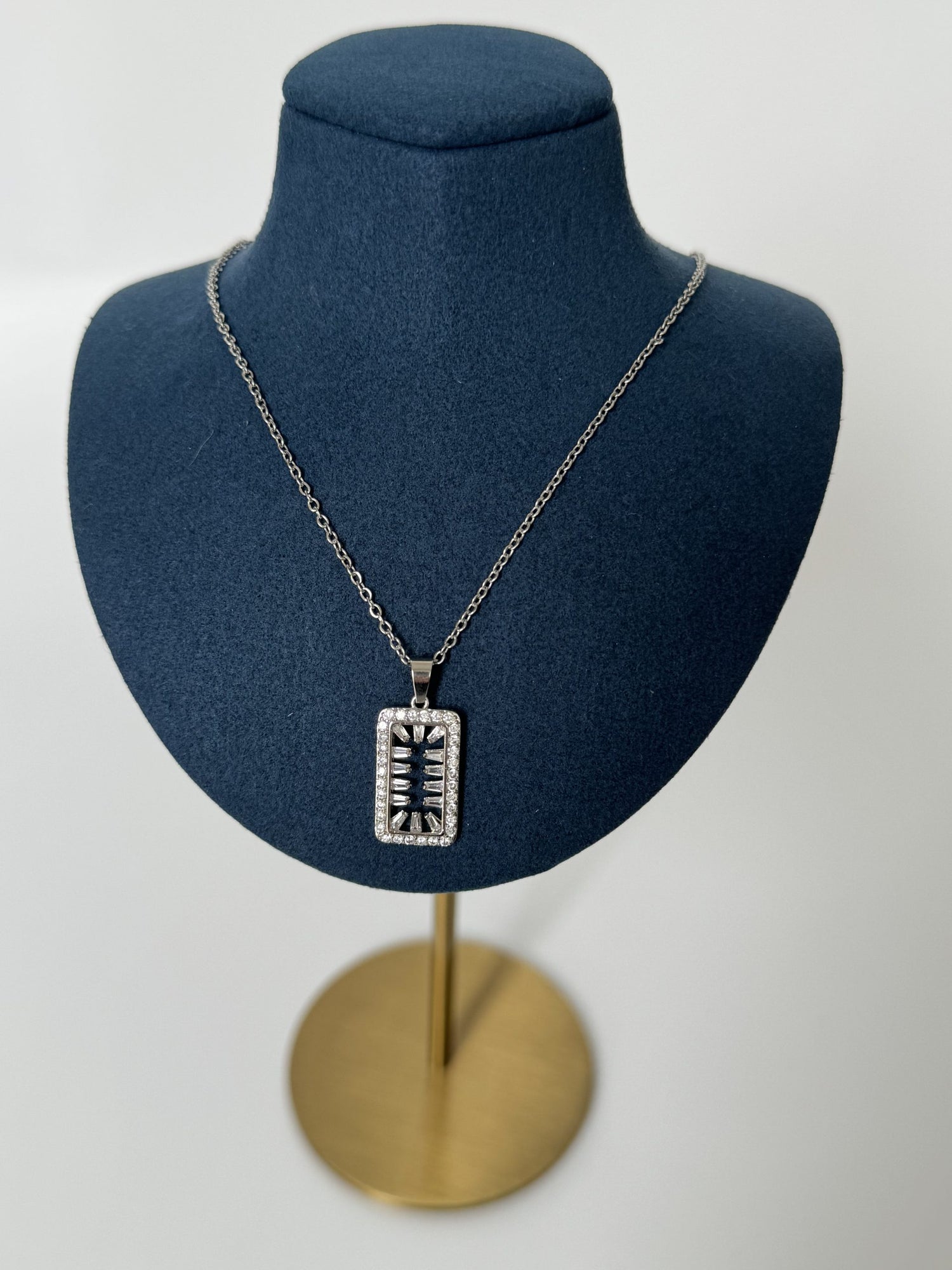 PALİZ SİLVER ÇELİK KOLYE