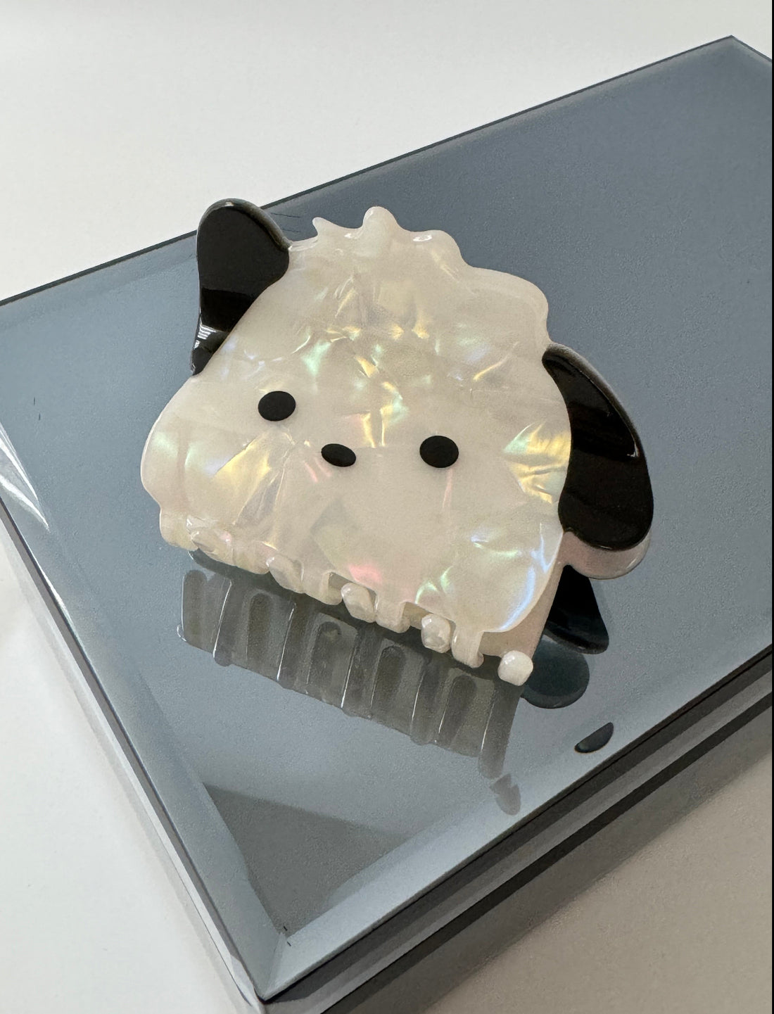 İTHAL KÖPEK DESENLİ KEMİK MANDAL TOKA