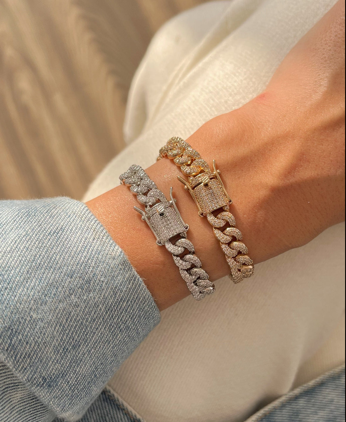 İTHAL GURMET ZİRKON TAŞLI SİLVER BİLEKLİK