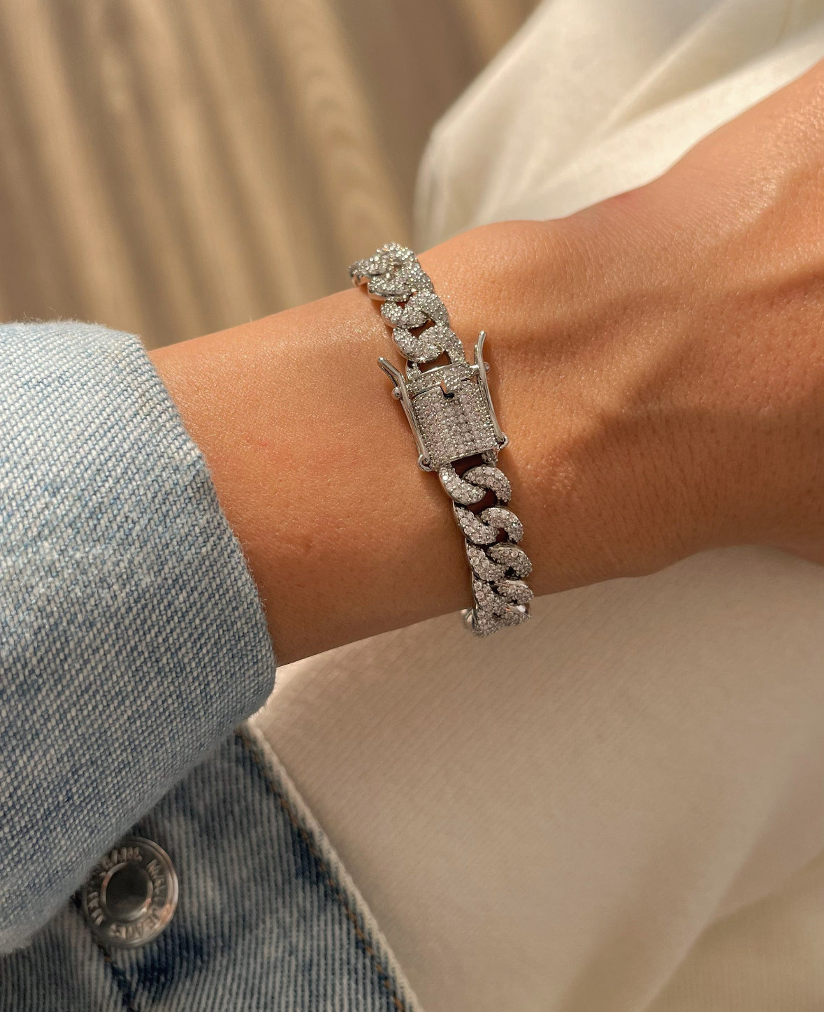 İTHAL GURMET ZİRKON TAŞLI SİLVER BİLEKLİK