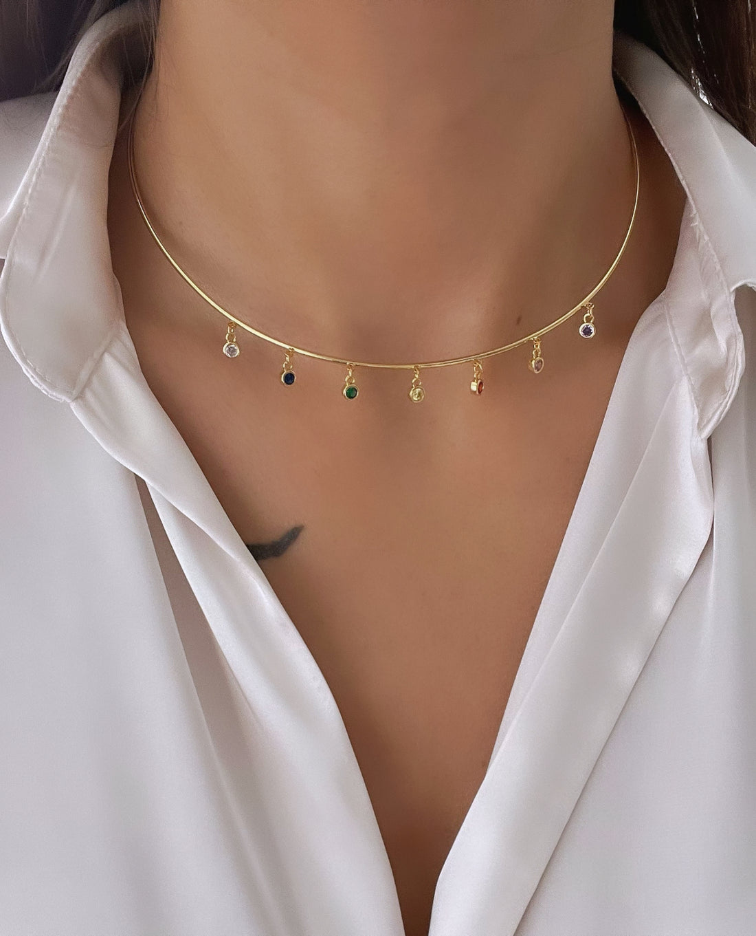 RENKLİ TAŞ SALLANTILI İTHAL GOLD CHOKER KOLYE