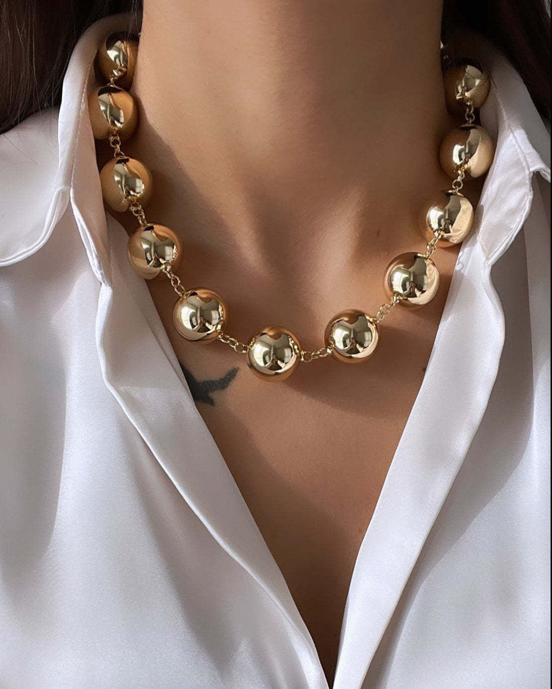 İTHAL KAPLAMA TOP DETAYLI GOLD KOLYE