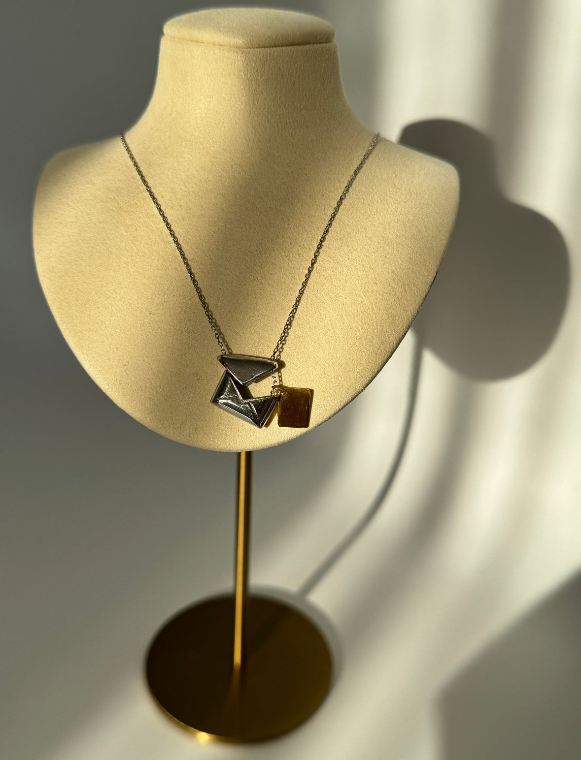 925 GÜMÜŞ MEKTUP DETAYLI SİLVER KOLYE