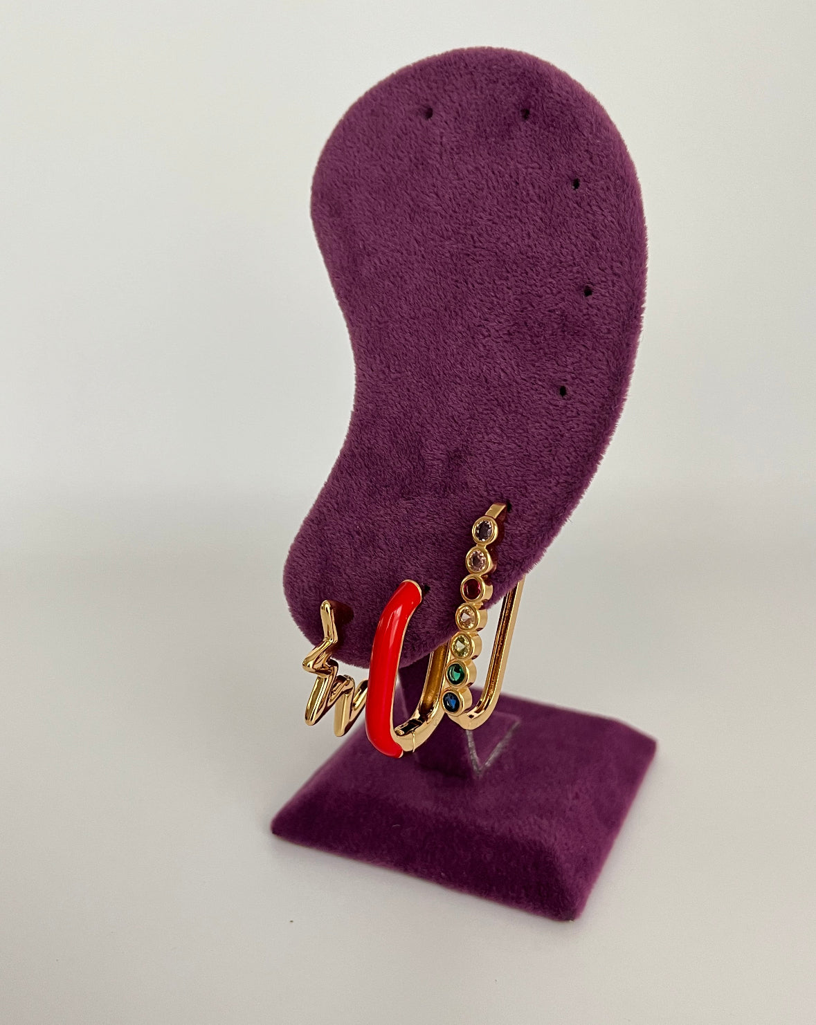 İTHAL TAŞLI KIRMIZI 3LÜ KÜPE SETİ