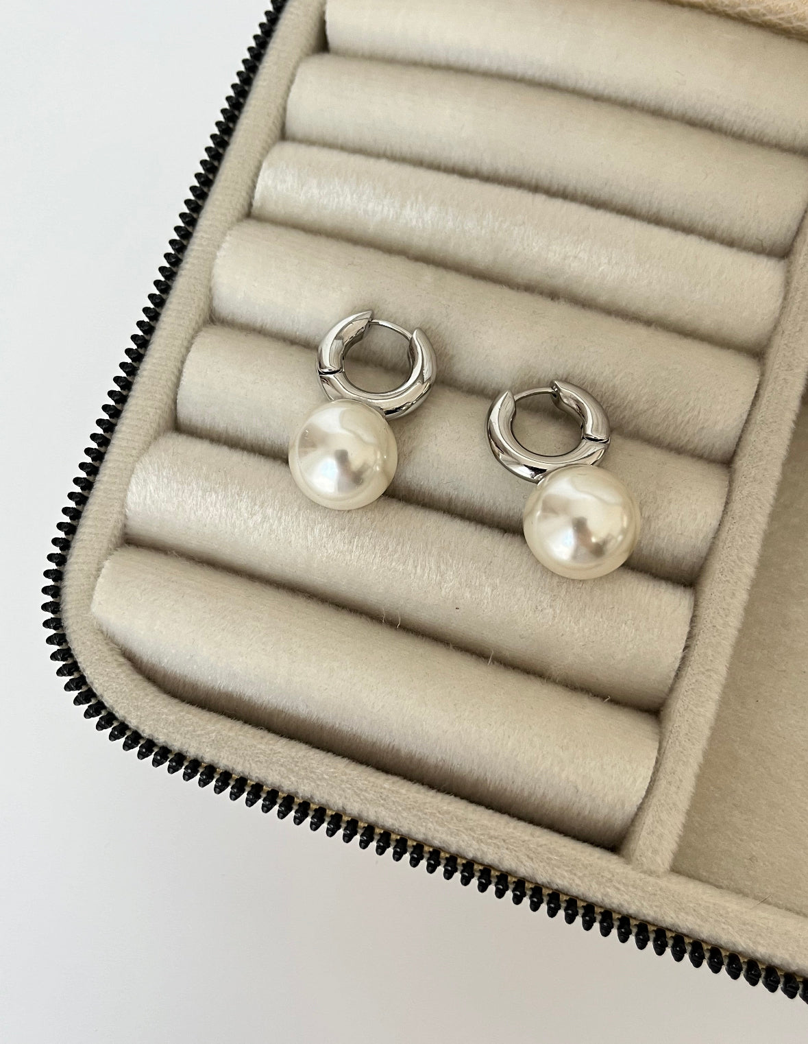 İTHAL İNCİ SİLVER KÜPE