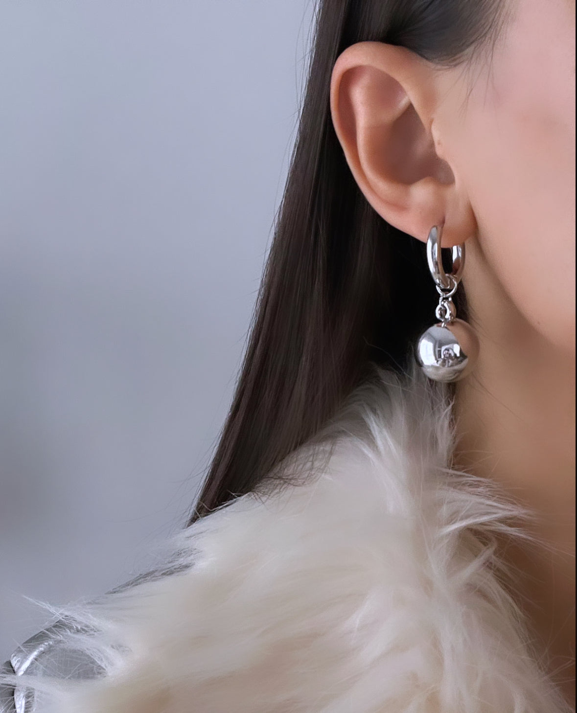 MASİDE İTHAL TOP DETAYLI SİLVER HALKA KÜPE