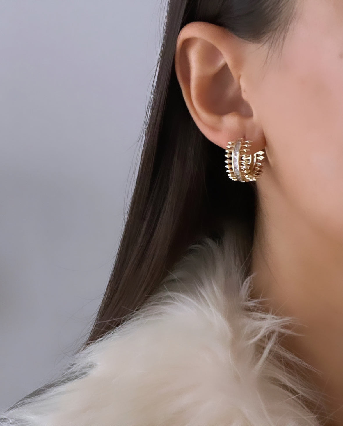 İTHAL OK DETAYLI GOLD HALKA KÜPE