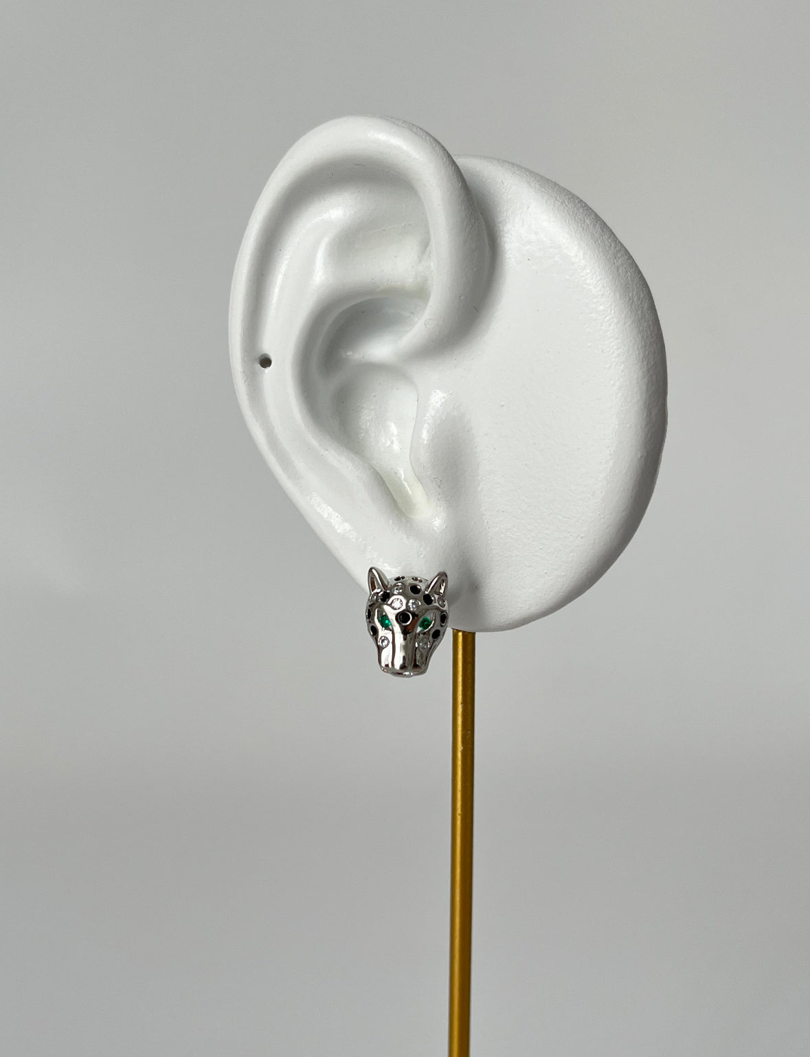 İTHAL KAPLAN DETAYLI SİLVER KÜPE