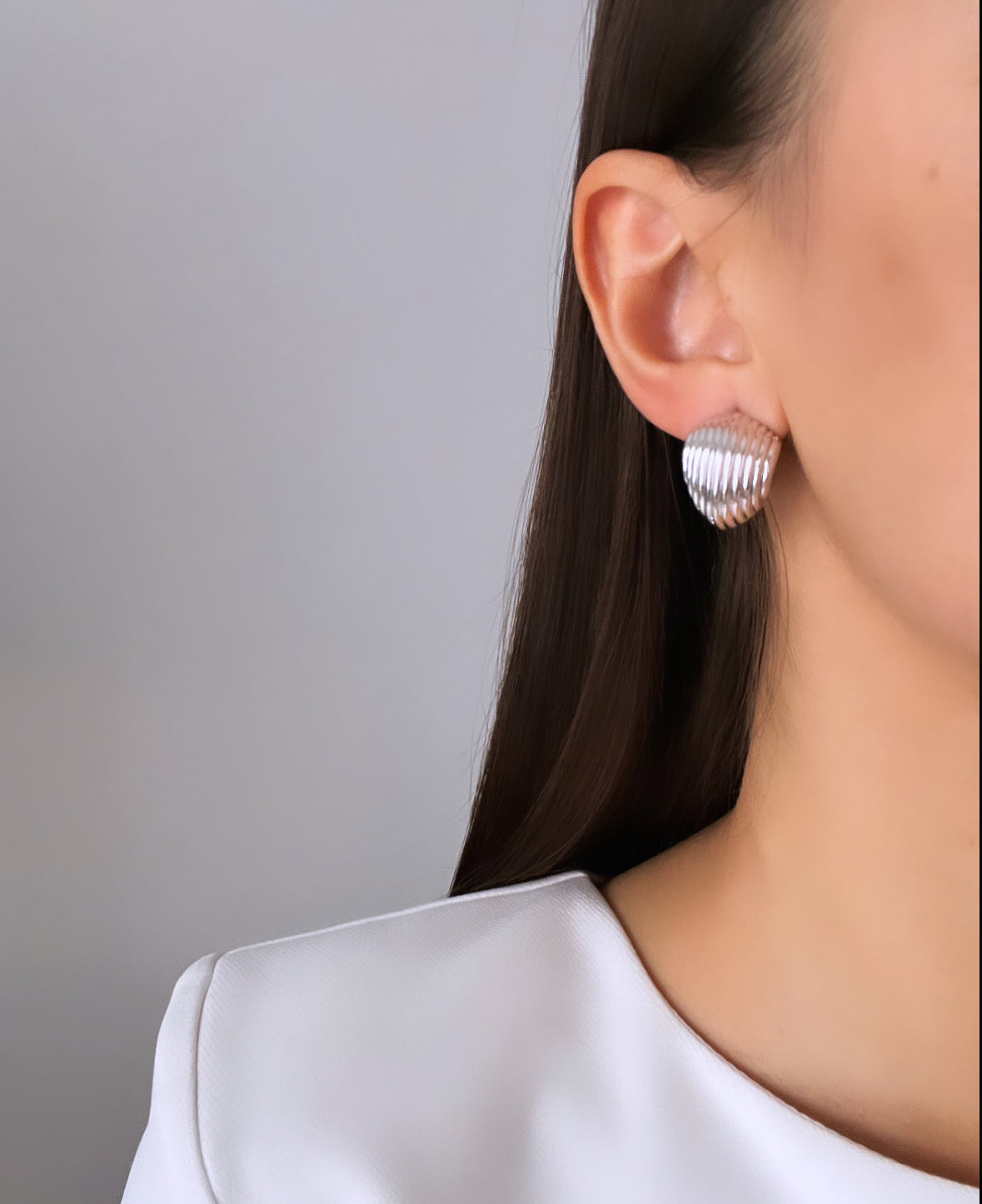 İTHAL DETAYLI SİLVER HALKA KÜPE