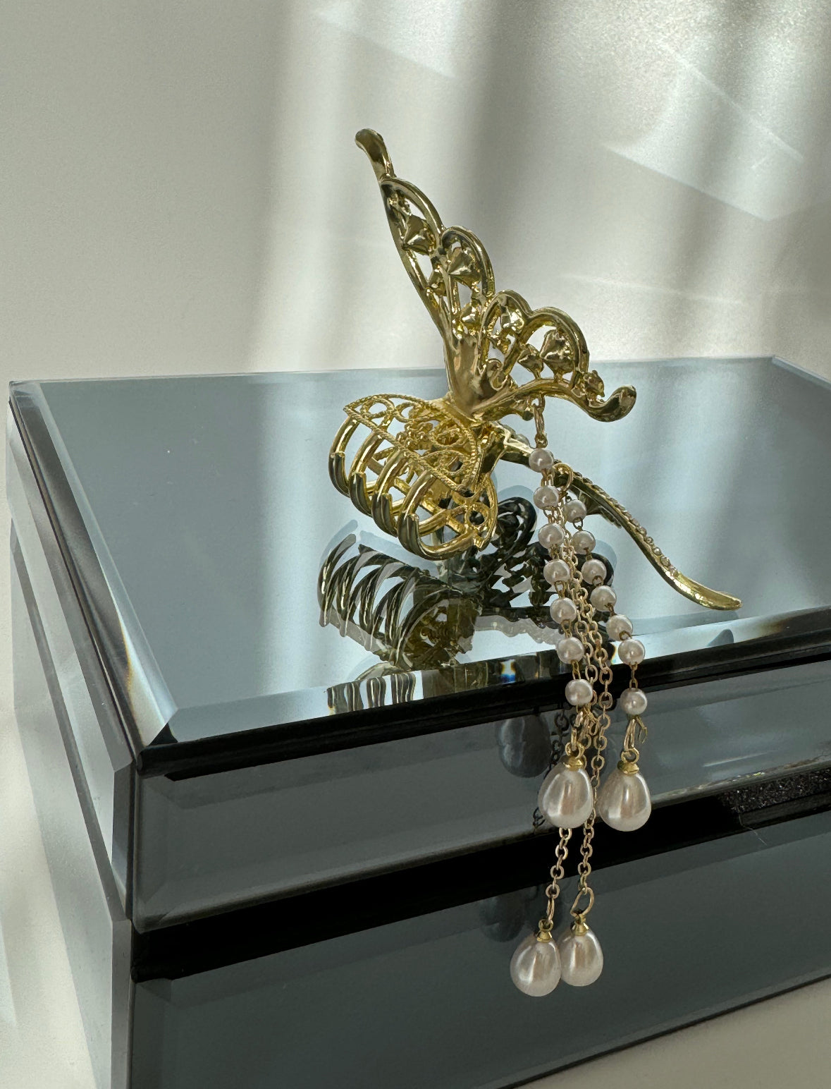 İTHAL KELEBEK MODELLİ GOLD METAL MANDAL TOKA