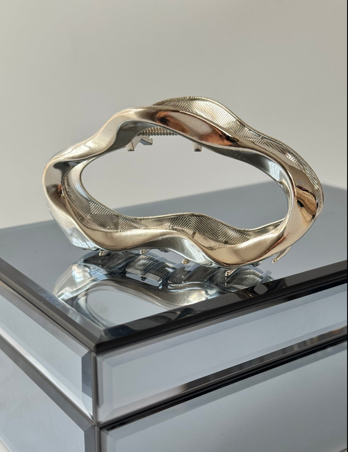 İTHAL SİLVER AMORF METAL MANDAL TOKA