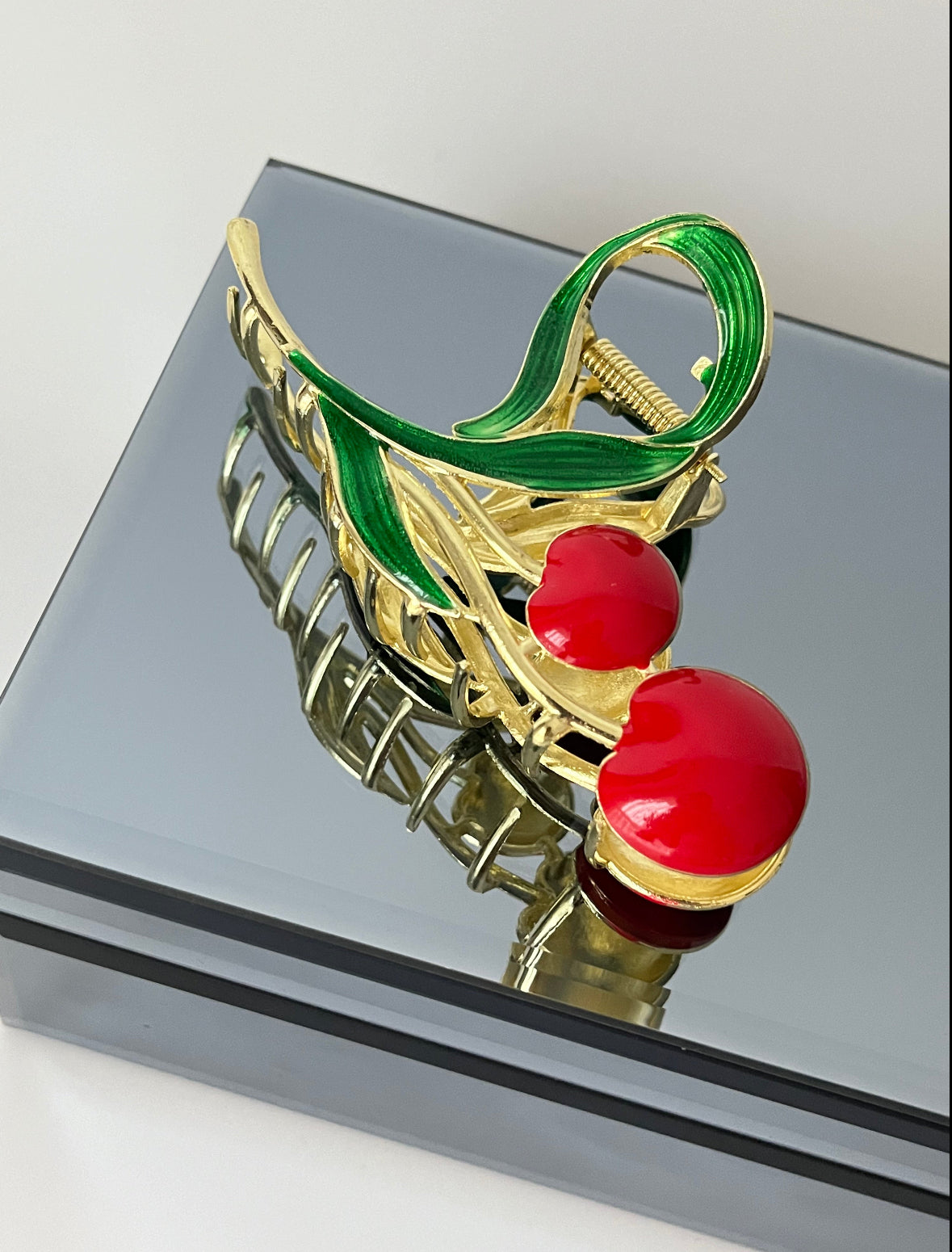 İTHAL KİRAZ MODELLİ METAL MANDAL TOKA