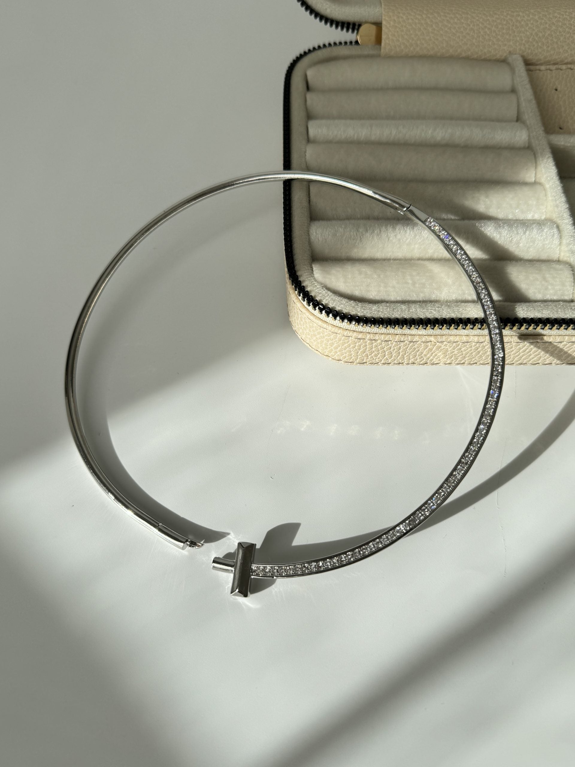 MARKA MODEL SİLVER CHOKER KOLYE