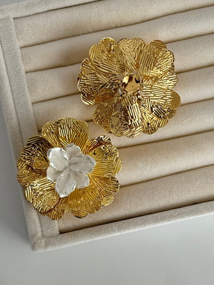 İTHAL BÜYÜK ÇİÇEK GOLD KÜPE