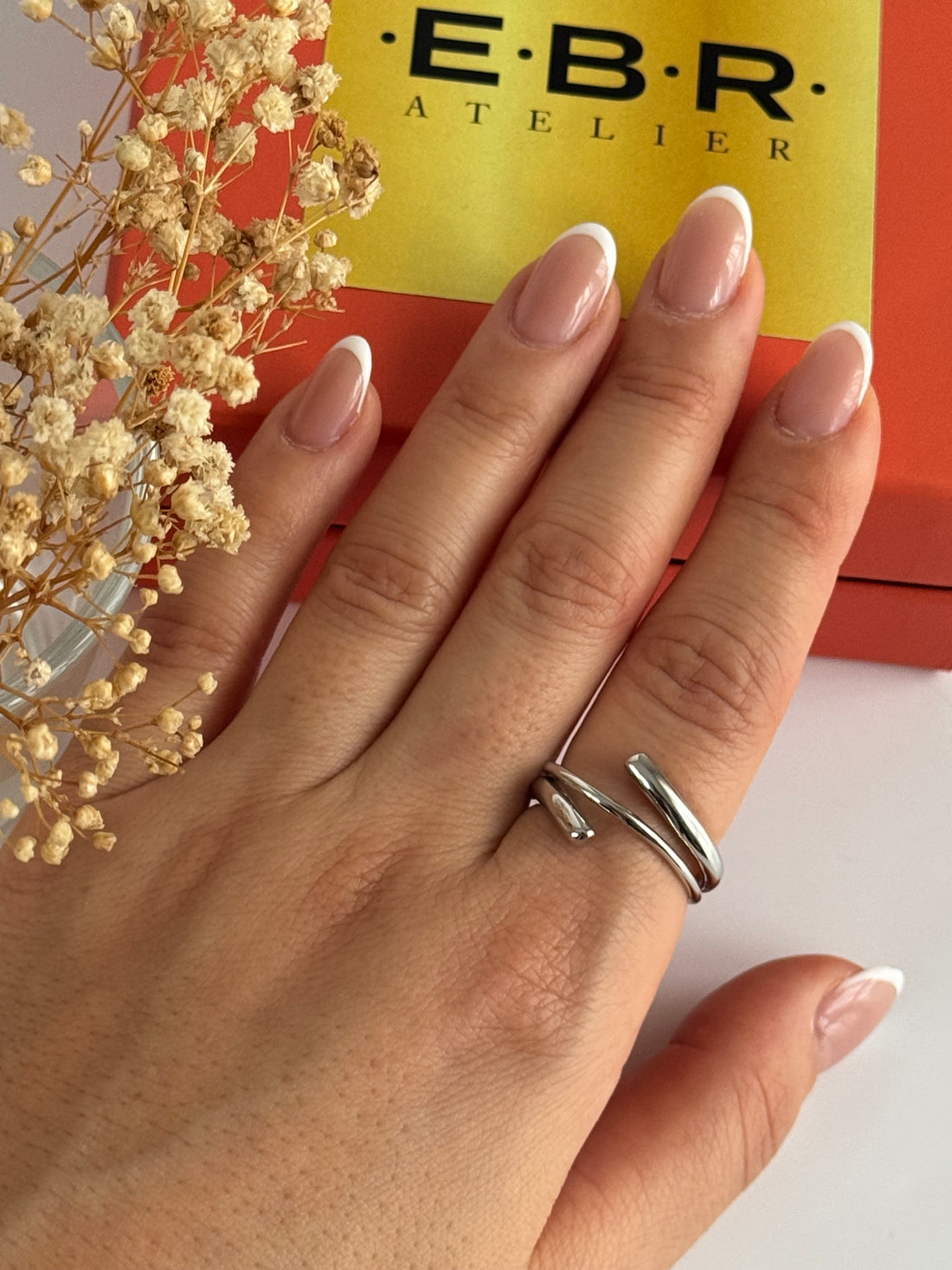 İTHAL SARMAL DETAYLI SİLVER YÜZÜK