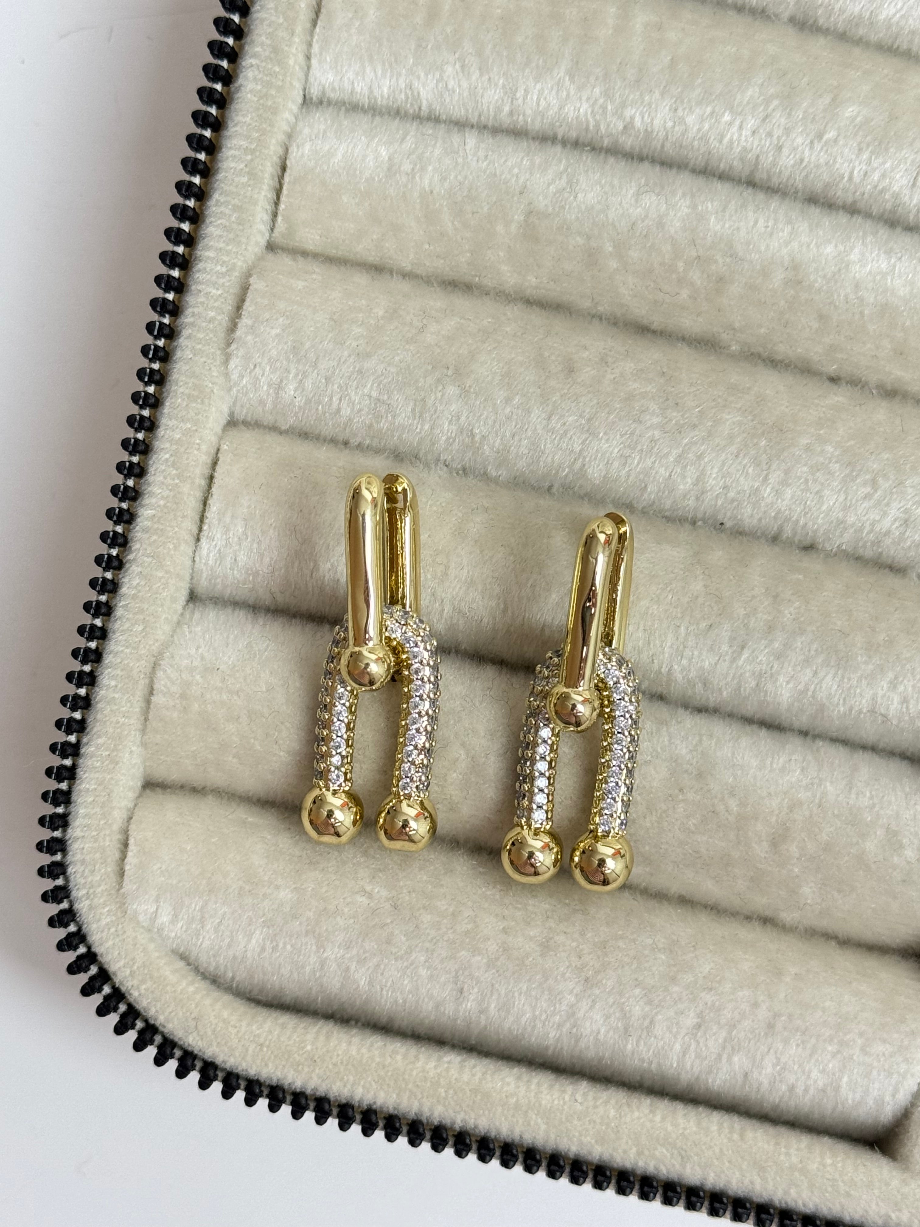 İTHAL GOLD MARKA MODEL KÜPE