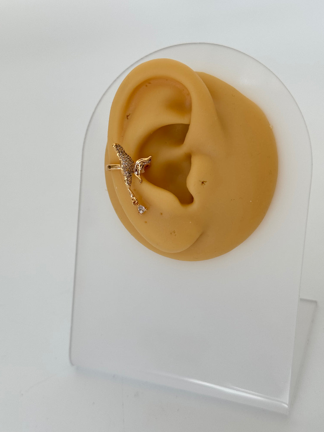 İTHAL KELEBEK MODEL GOLD SAĞ KULAK KIKIRDAK KÜPE EARCUFF
