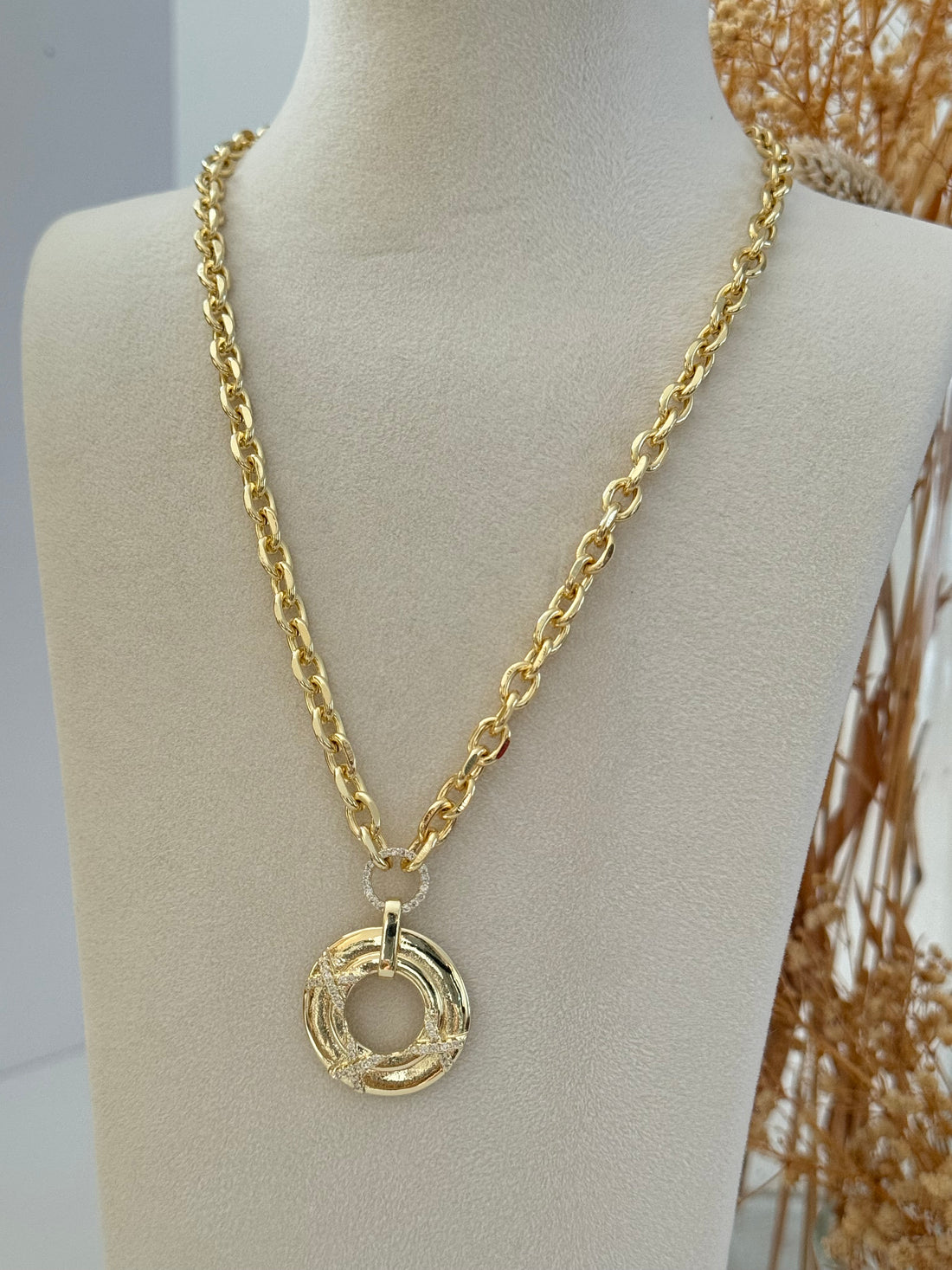 İTHAL HALKA DETAYLI GOLD ZİNCİR KOLYE