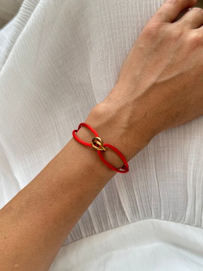 İTHAL MARKA MODEL KIRMIZI İPLİ AYARLANABİLİR BİLEKLİK