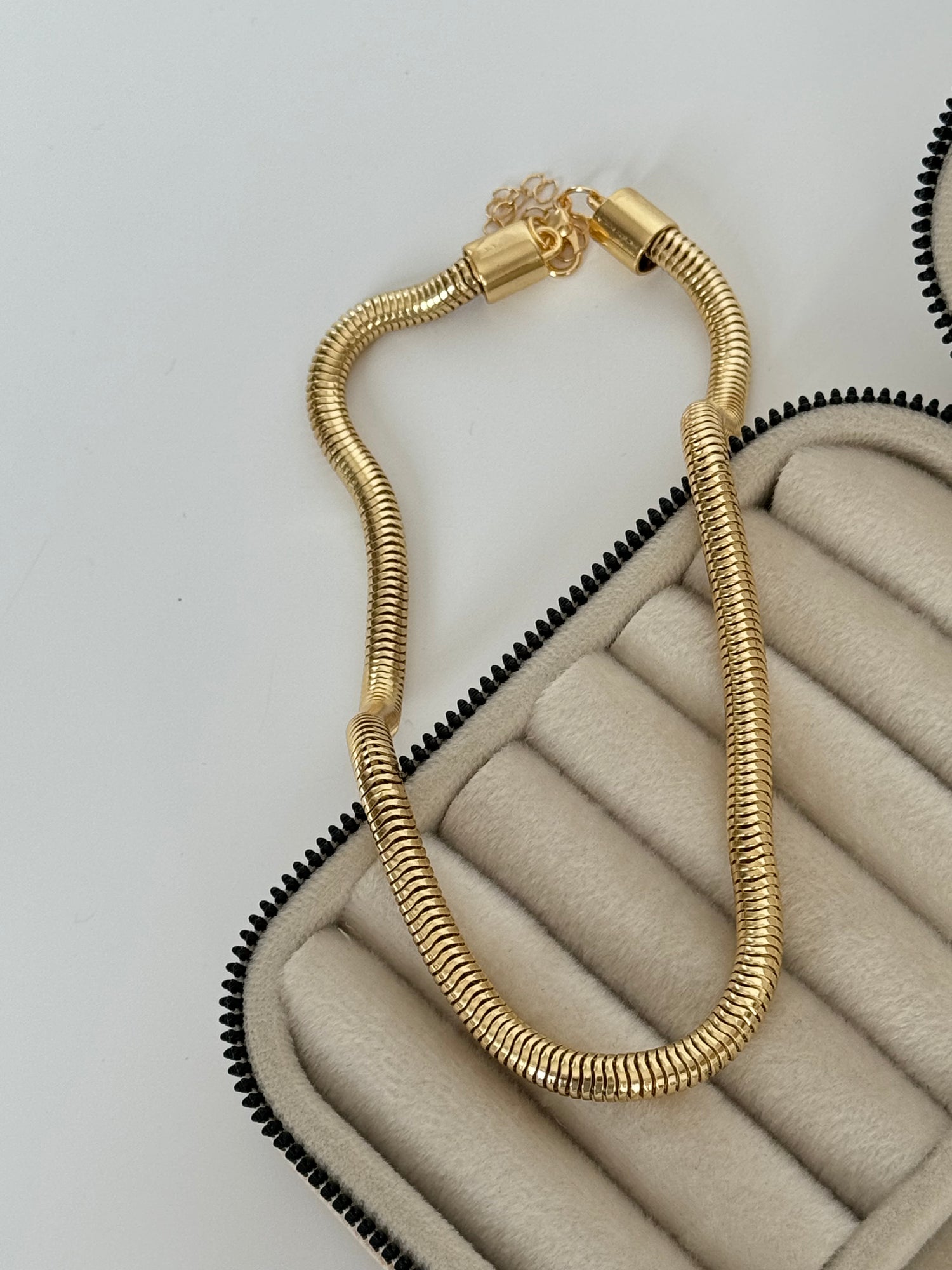 İTHAL KALIN HASIR MODEL GOLD KOLYE