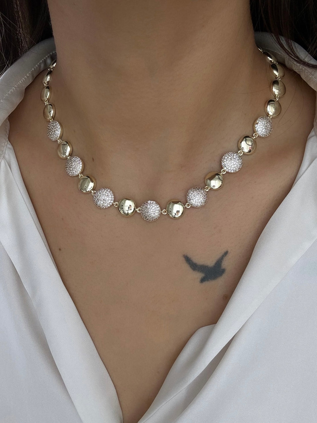 İTHAL BONBON TAŞ DETAYLI GOLD KOLYE