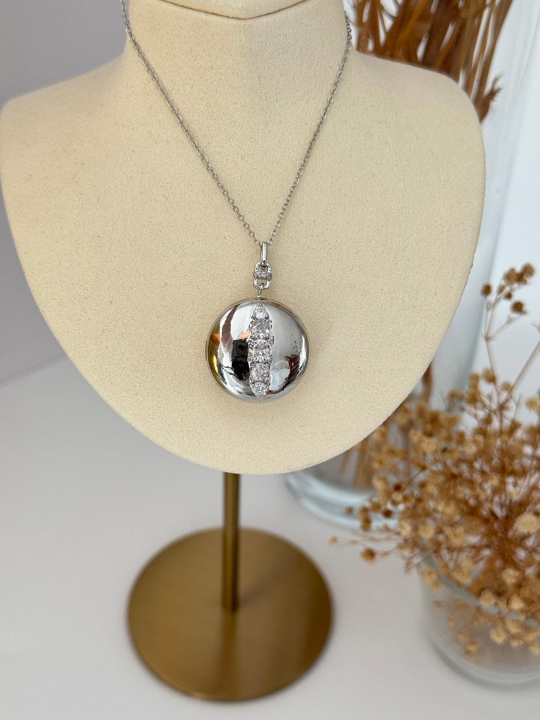 İTHAL KAPAKLI  AÇILABİLİR RESİMLİKLİ TAŞLI UZUN SİLVER KOLYE