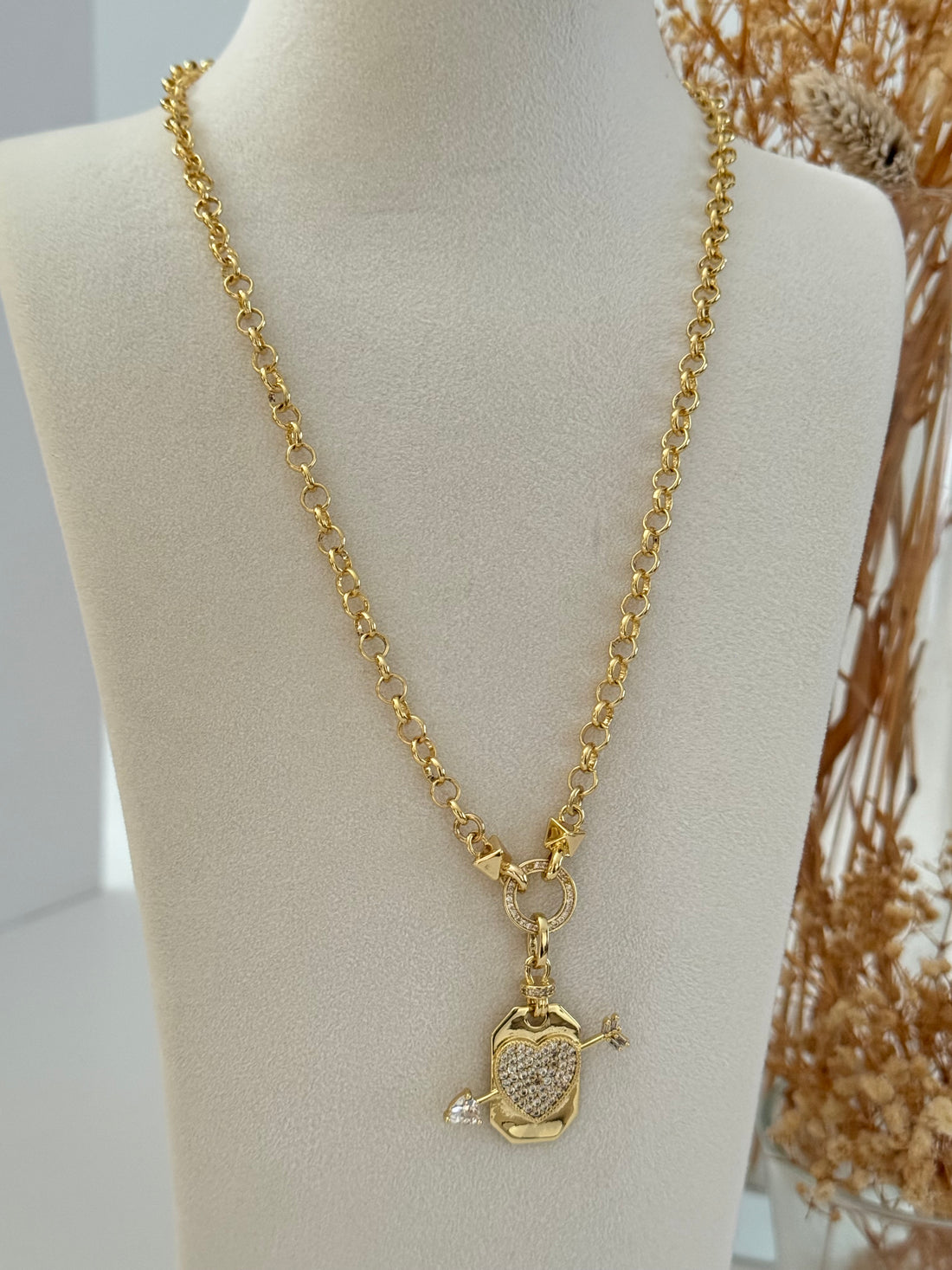 İTHAL KALP DETAYLI GOLD ZİNCİR KOLYE