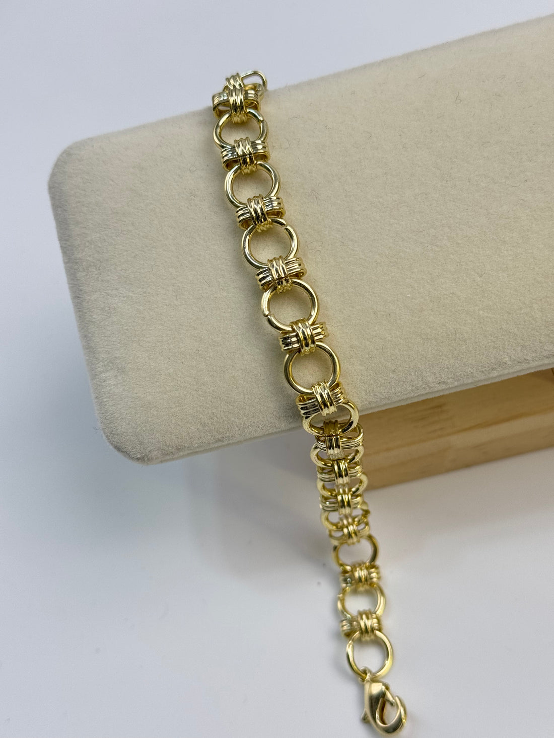 İTHAL HALKA DETAYLI GOLD BİLEKLİK
