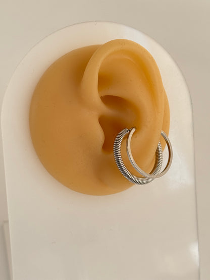 İTHAL HALKA DETAYLI SİLVER KIKIRDAK KÜPE EARCUFF